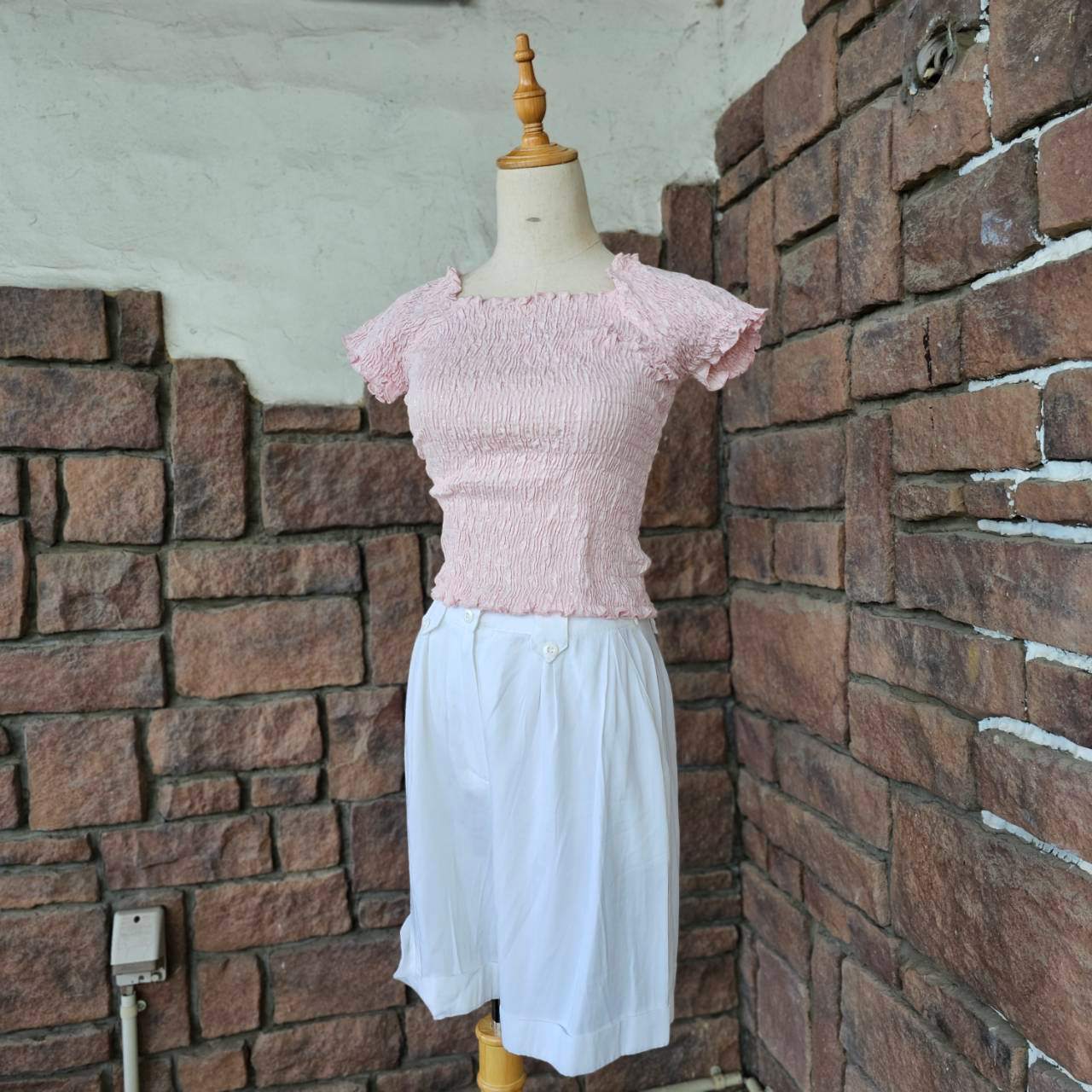 Euro vintage(ヨーロッパヴィンテージ) 80~90's pale pink floral smocking top 淡いペールピンクな花柄スモッキングシャーリングブラウス (S~M程度) ピンク
