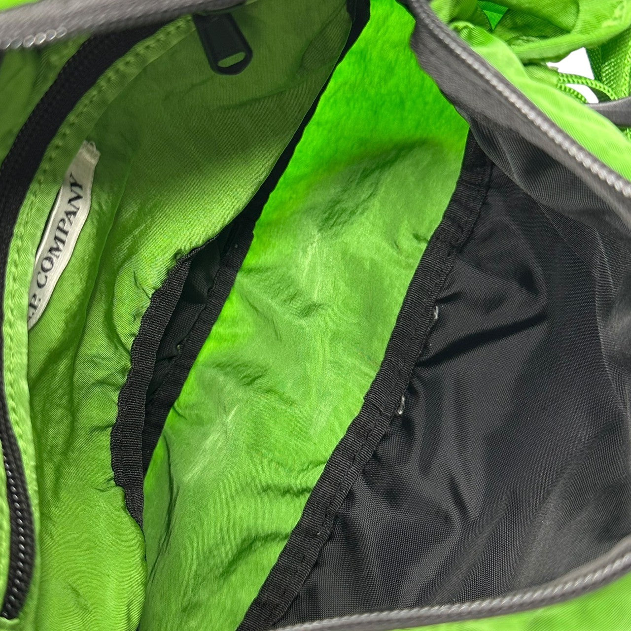 C.P.COMPANY(シーピーカンパニー) Nylon B Crossbody Pack ナイロン ビー クロスボディー パック ウエストポーチ ボディ-バッグ CMAC112A 005269G グリーン