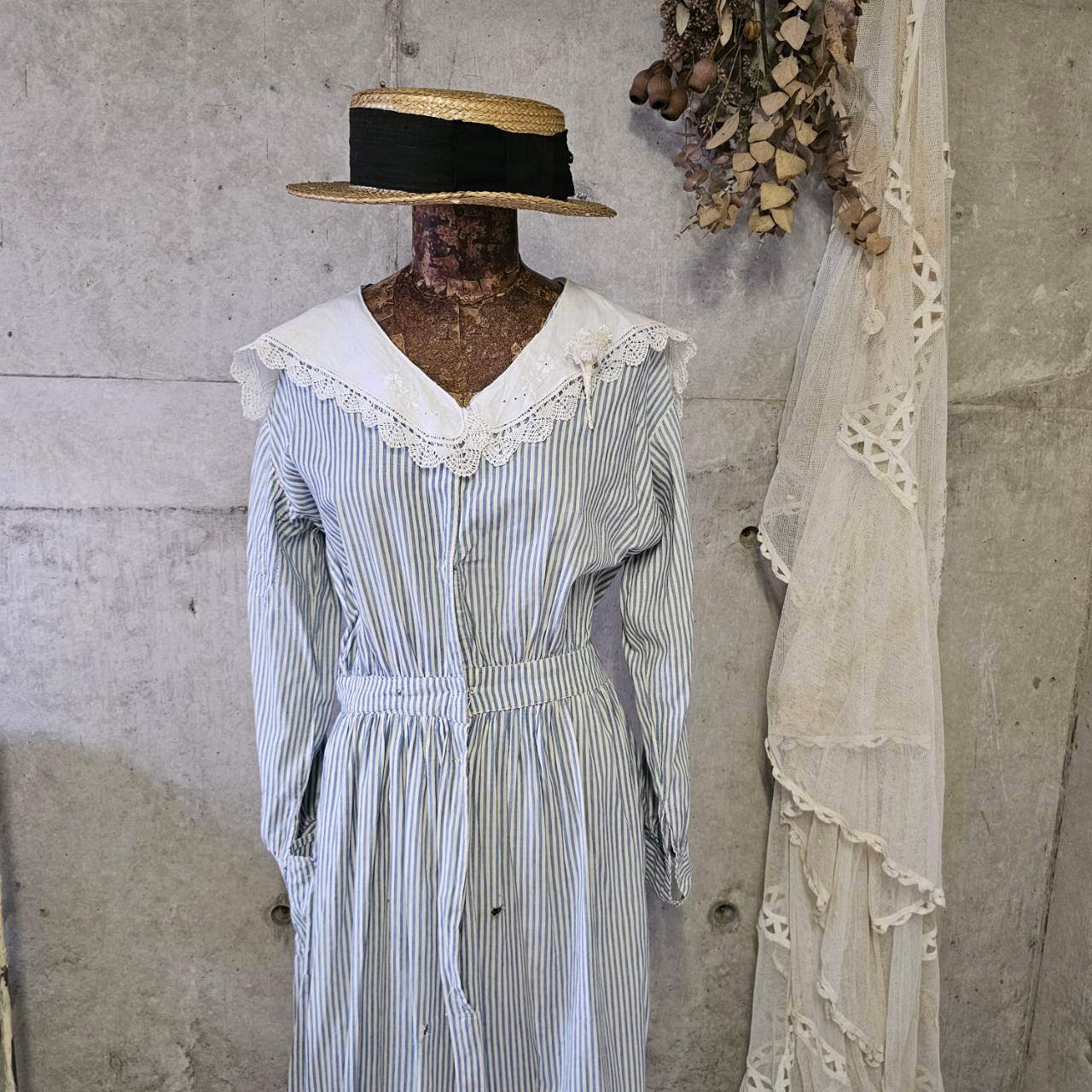 Euro antique(ヨーロッパアンティーク) 20's~ frenchcuffs cotton gather stripe onepiece フレンチカフスのコットンギャザーロングワンピース 表記無し(M~L程度) / 細かなダメージ有 ブルー×ホワイト