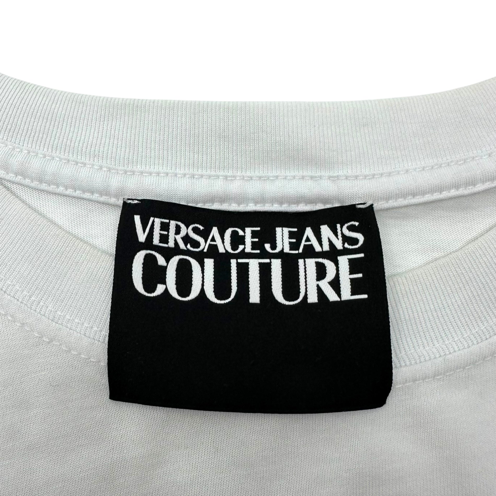 VERSACE JEANS COUTURE(ヴェルサーチジーンズ) Gold Logo Print T-Shirt ゴールド ロゴ プリント Tシャツ B3GWA7TB XXL ホワイト