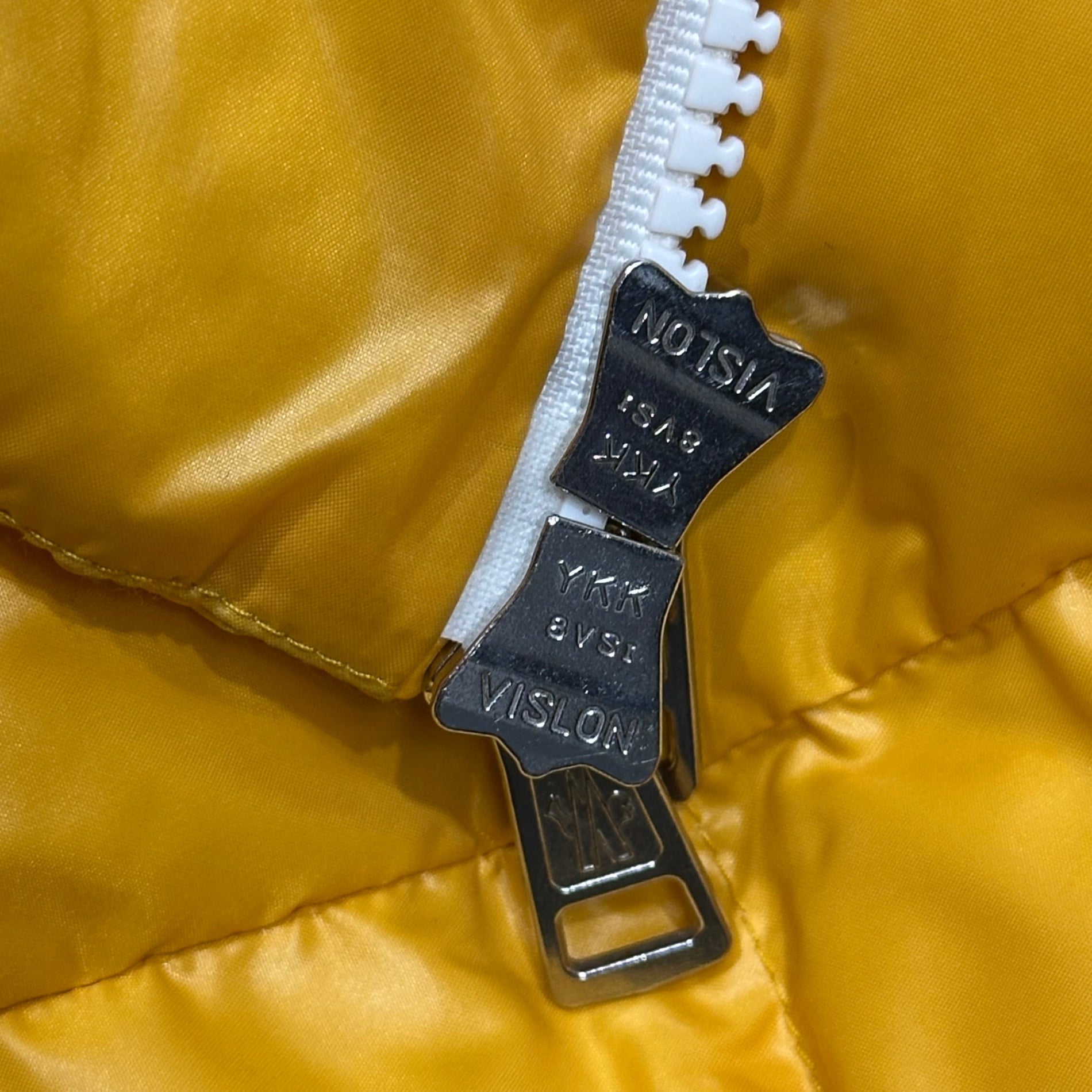 MONCLER(モンクレール) 2021SS PARK GILET パーク ロゴ ワッペン ダウン ベスト G10921A54500 3 イエロー