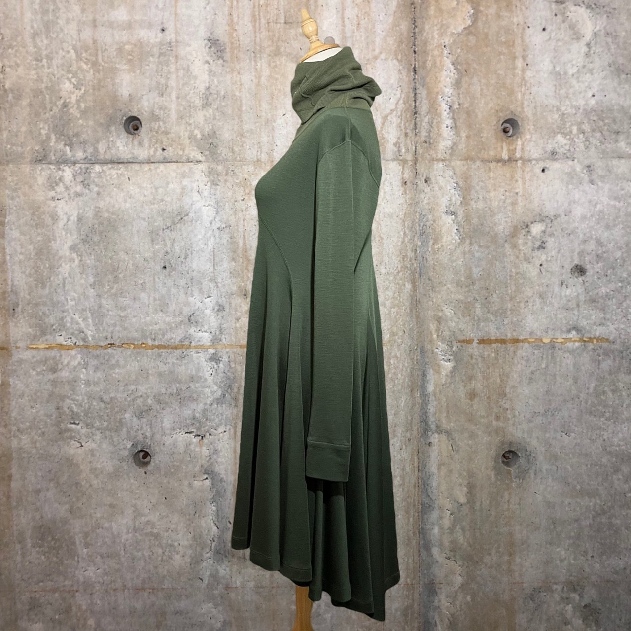 ISSEY MIYAKE(イッセイミヤケ) 80's筆タグ ウール ニット 切替ワンピース 変形 アシンメトリー JY23028 M カーキ 80年代 ヴィンテージ