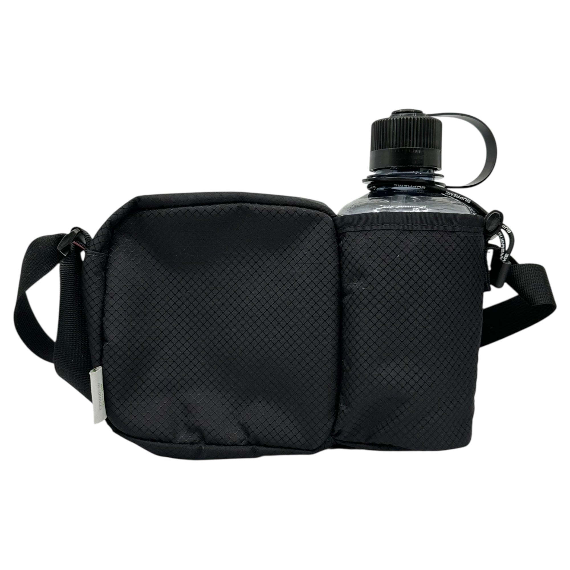 SUPREME(シュプリーム) 22SS Side Bag サイド バッグ ブラック ロゴ ショルダー サコッシュ ボトル