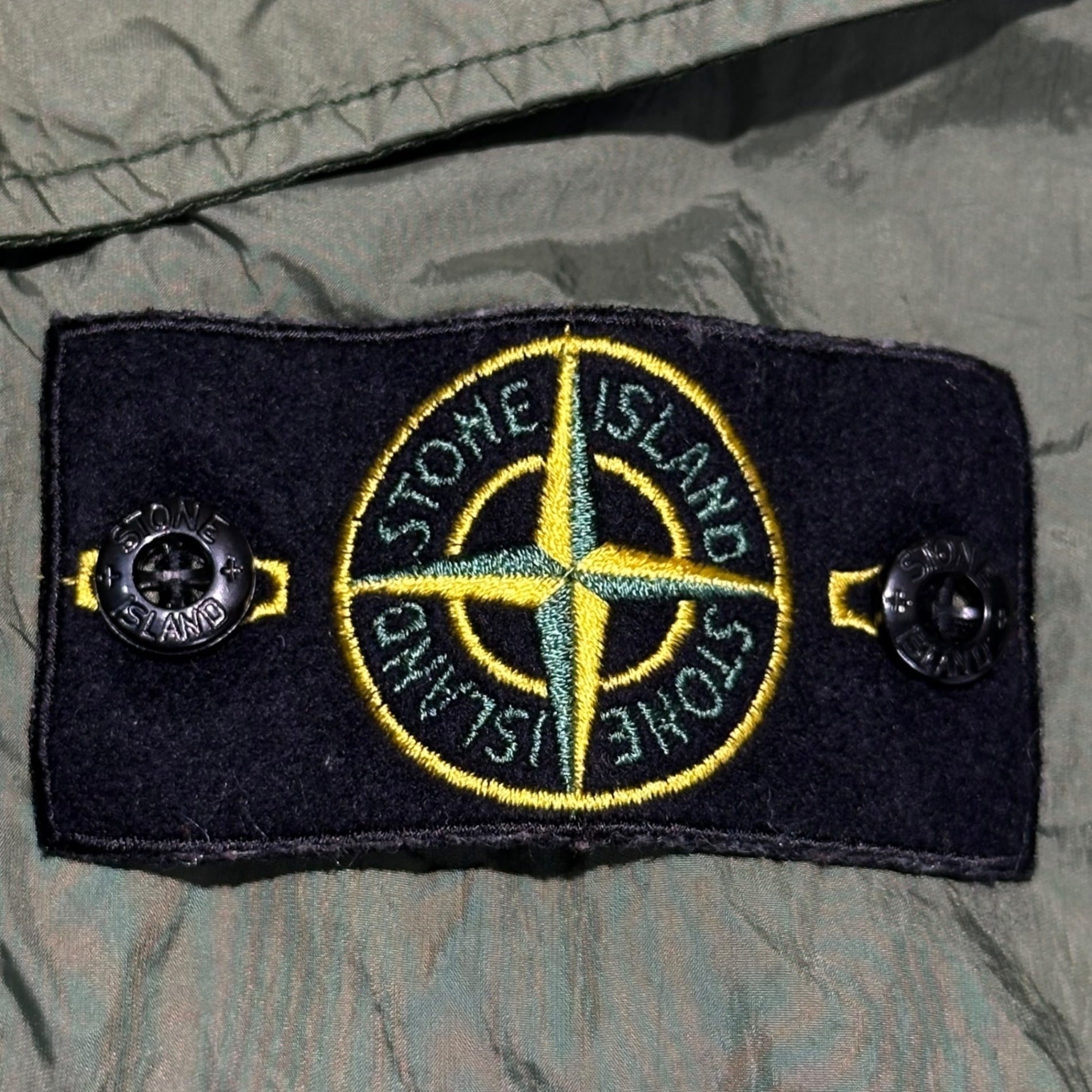STONE ISLAND(ストーンアイランド) 22AW Garment Dyed Crinkle Reps R-NY Overshirt ガーメントダイ ナイロン シャツ ジャケット 771510223 XL オリーブ ブルゾン