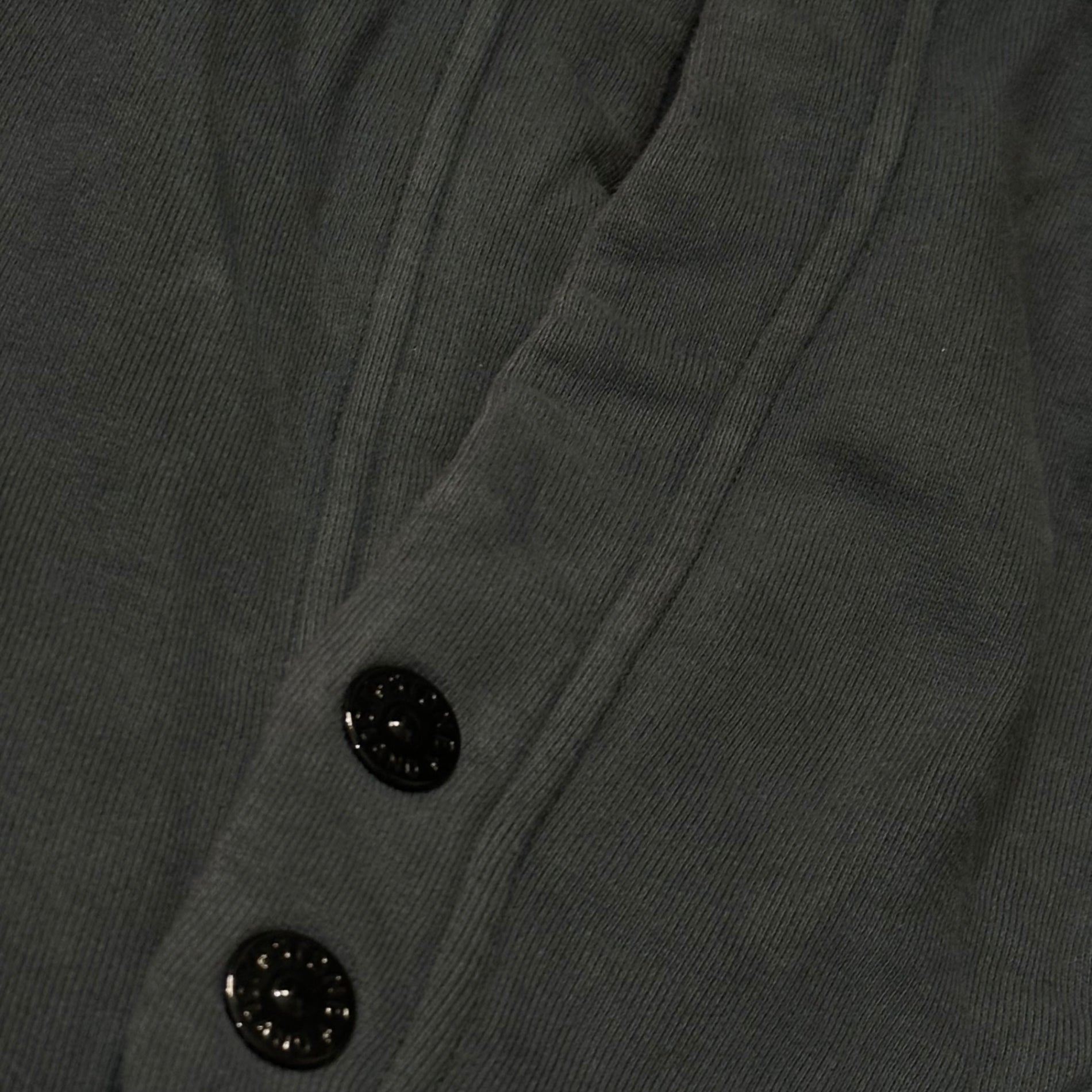 STONE ISLAND(ストーンアイランド) 2023AW Brushed Cotton Pullover Hoodie 裏毛 コットン プルオーバー パーカー 791561720 L グレー