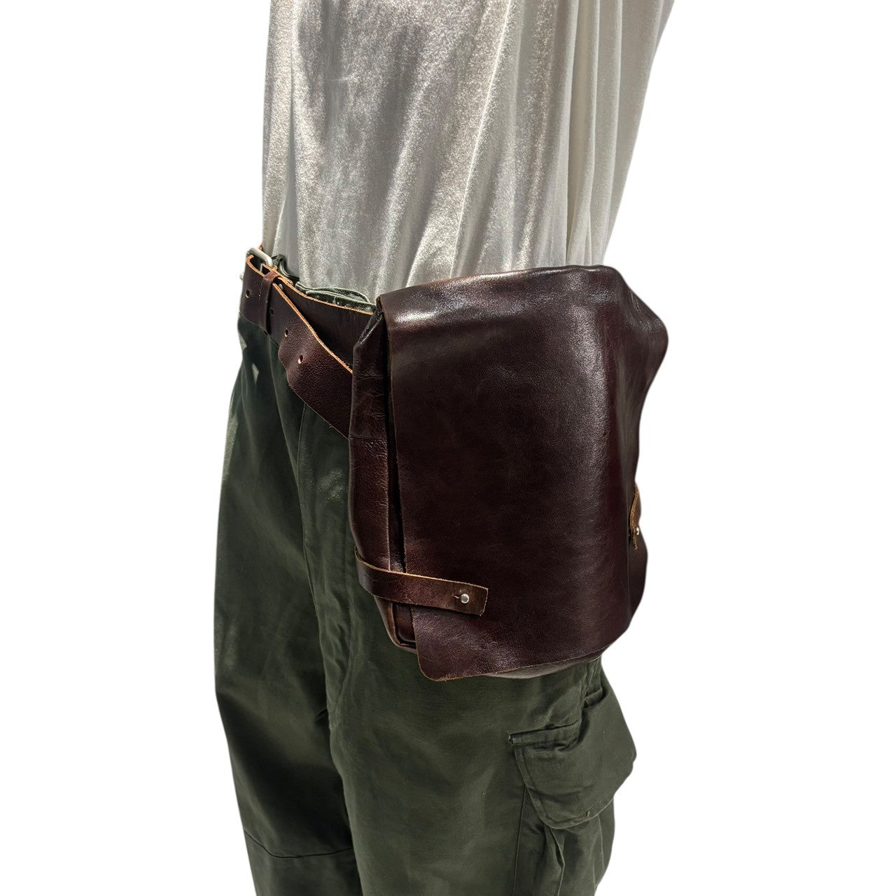 Y's(ワイズ) Leather Flap Waist Pouch レザー フラップ ウエスト ポーチ ブラウン