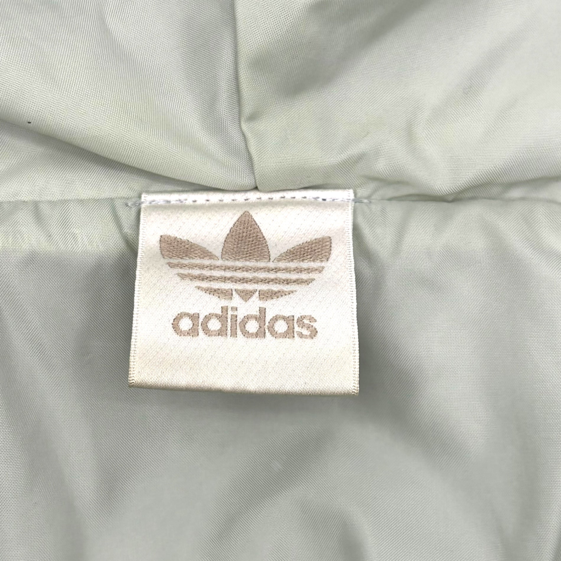 adidas(アディダス) 90's Short Length Quilted Hooded Jacket ショート丈 キルティング フーデッド ジャケット AA-6170W L シルバー 90年代 古着 ヴィンテージ デサント製