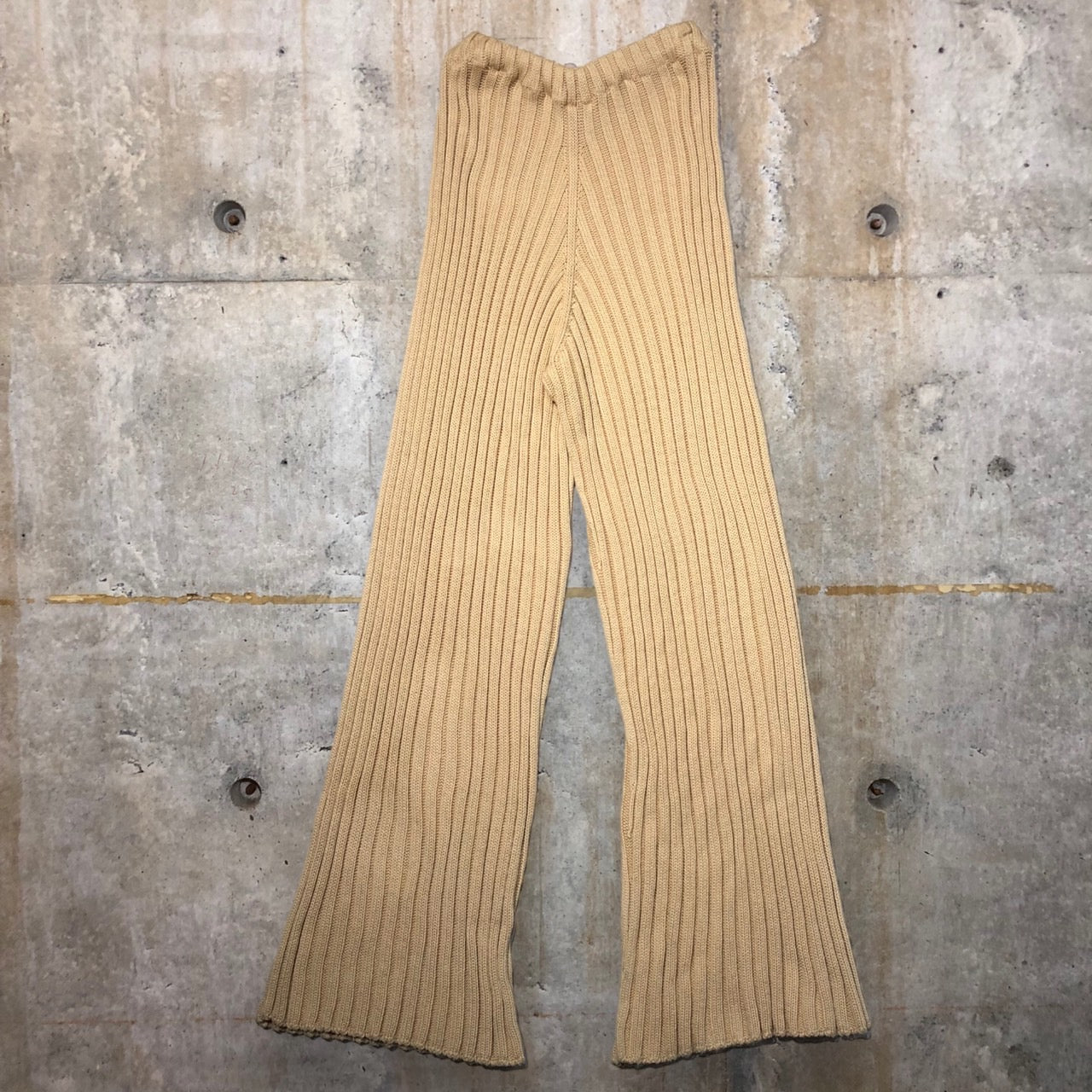 BASERANGE(ベースレンジ) リブコットンプリーツパンツ S ベージュ