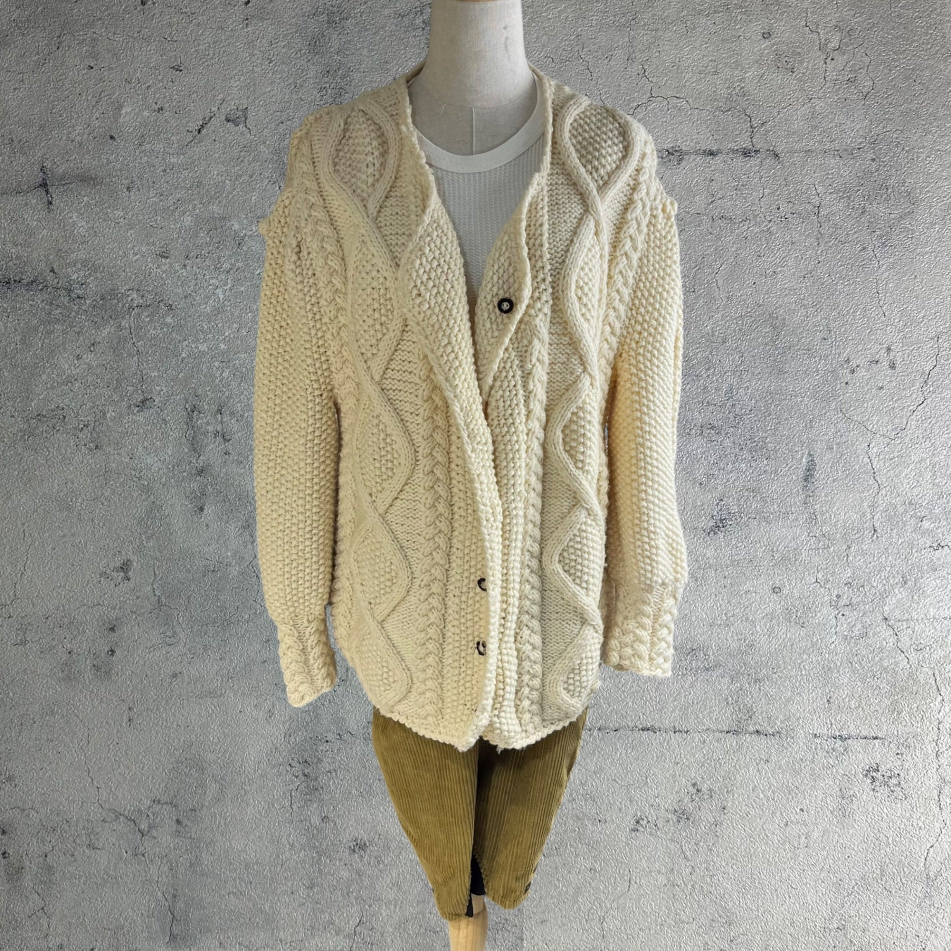 VINTAGE(ヴィンテージ) 80's~ popcorn knit ポップコーンアランニット 木ボタン FREE / 多少のほつれ有 ホワイト