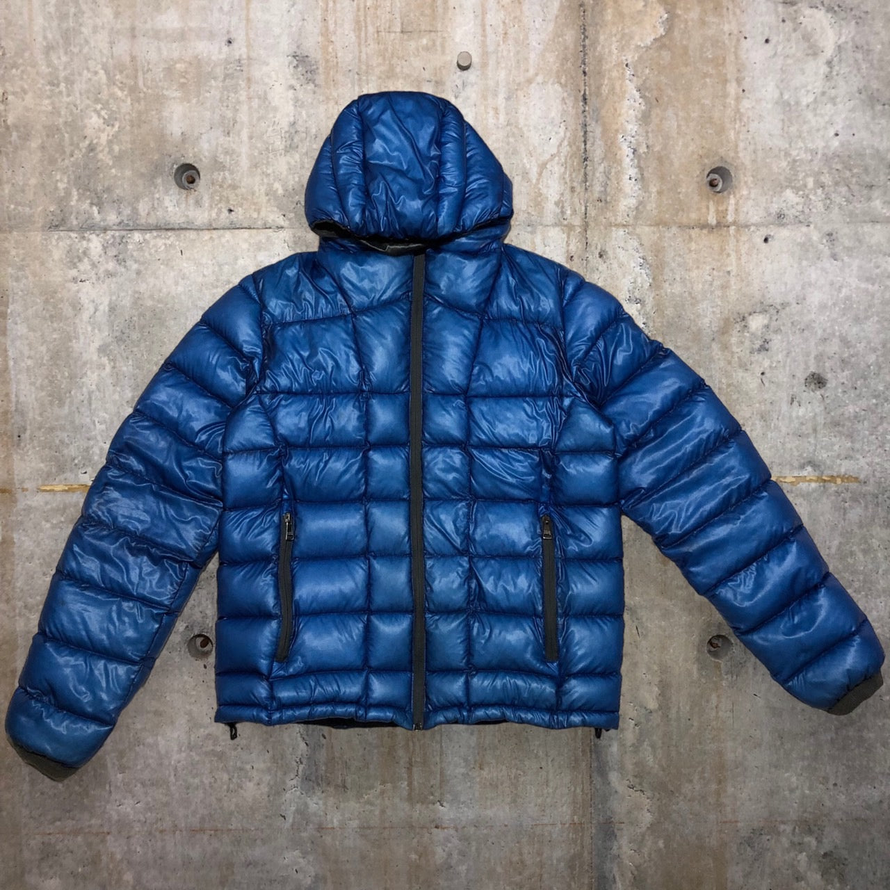 DOLCE&GABBANA(ドルチェ&ガッバーナドルガバ) スケルトンフーデットダウンジャケット G9T68G 46(Mサイズ程度) ブルー DOLCE&GABBANA SKI