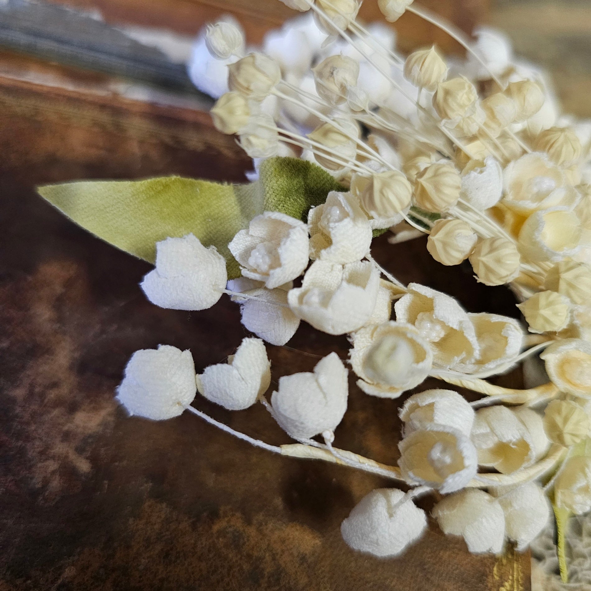 m.soeur(エムスール) スズランのブーケコサージュ 1395 ホワイト