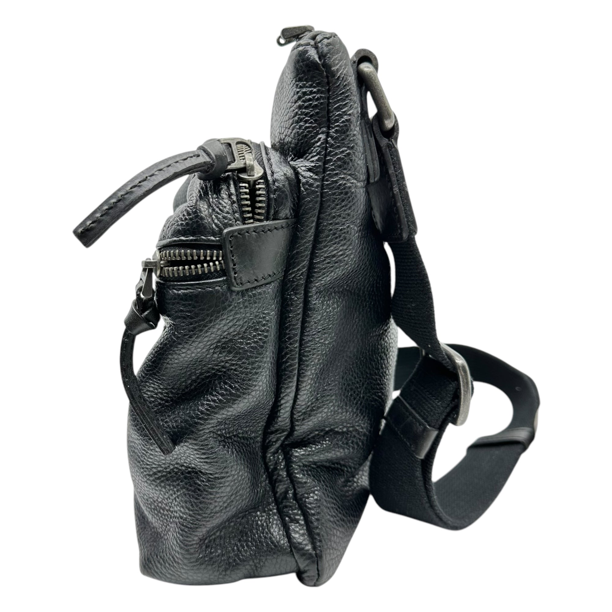 DOLCE&GABBANA(ドルチェ&ガッバーナドルガバ) Grained leather 3-zip shoulder bag シボ革 レザー 3ジップ ショルダー バッグ ブラック サコッシュ