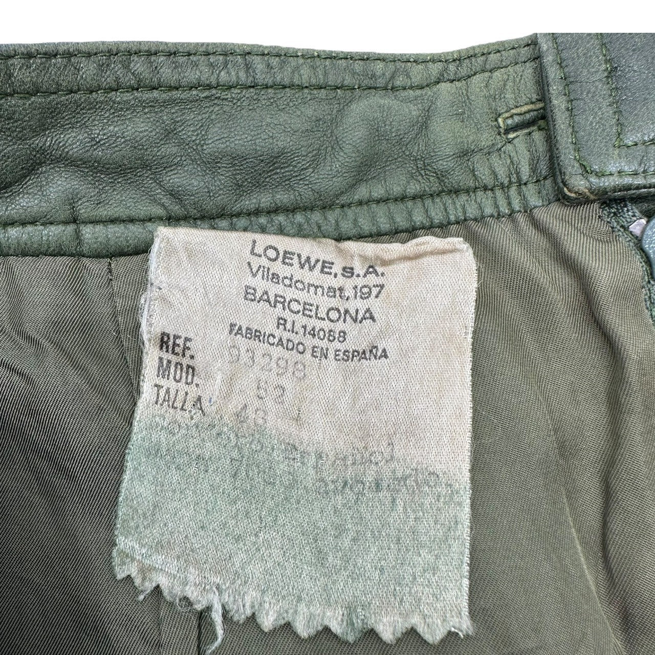 LOEWE(ロエベ) leather trapezoid skirt レザー 台形 スカート ダークグリーン