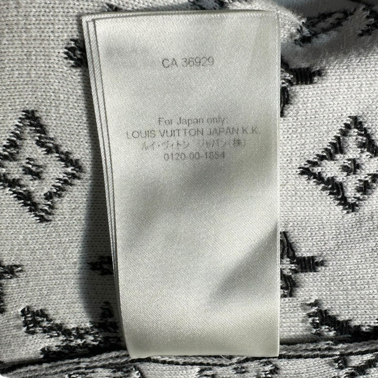 LOUIS VUITTON(ルイヴィトン) 22AW Monogram Gradient Cotton Hoodie Pullover Parka モノグラム グラディエント コットン フーディー プルオーバー パーカー RM222Q USO HNN45W XL ブラック CA36929 VCCM08 国内参考定価210,100円(税込)