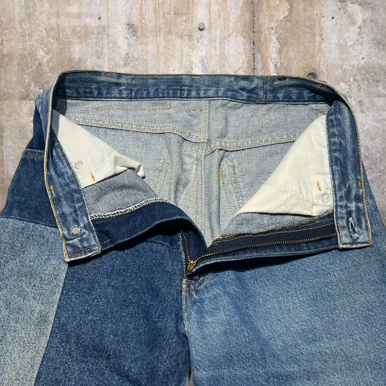 Levi's(リーバイス) 70~80's再構築デニムパンツ/リメイクデニムパンツ/パッチワーク W28程度 ブルー 裏ボタン524 紙タグ