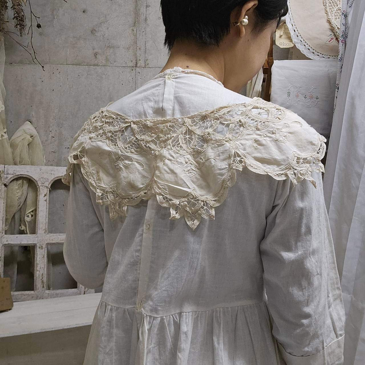 Euro vintage(ヨーロッパヴィンテージ) embroidery frill batten lace collar 刺繡入りフリルバテンレースのつけ襟 未使用に近い ホワイト