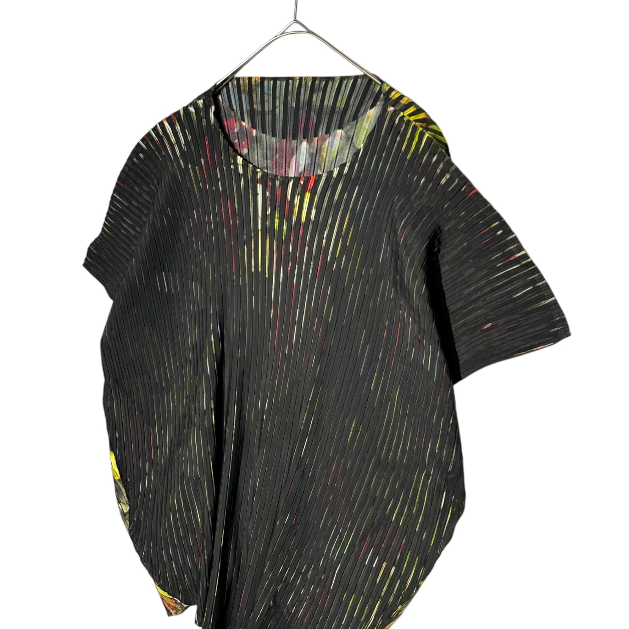 ISSEY MIYAKE(イッセイミヤケ) 07SS Pleated Print Sleeveless Cut and Sewn プリーツ プリント ノースリーブ カットソー IM71FJ159 2 ブラック フルーツ柄 総柄