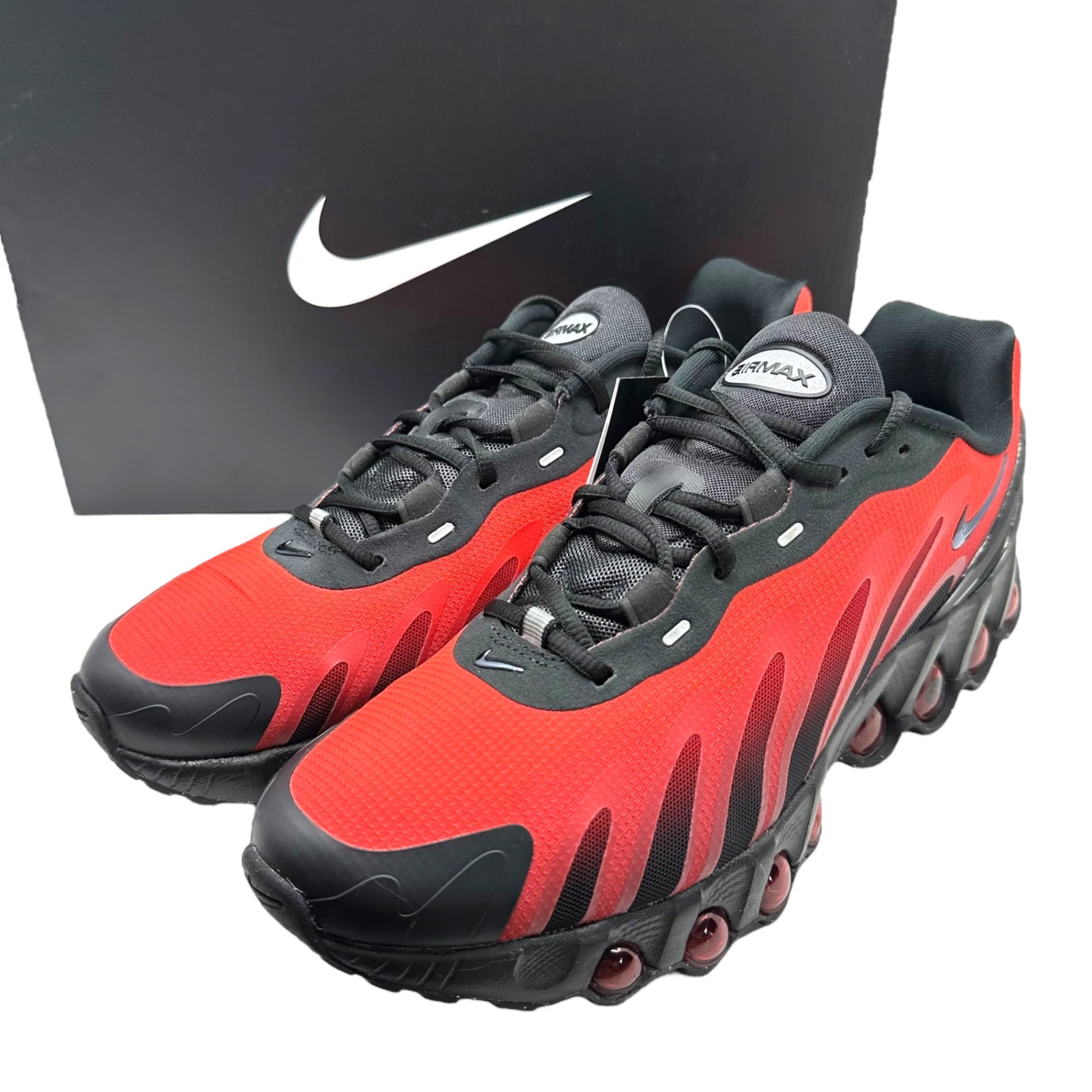 NIKE(ナイキ) Air Max DN8 "Black/University Red" エア マックス DN8 FQ7860-008 27cm レッド×ブラック ローカット スニーカー 箱付