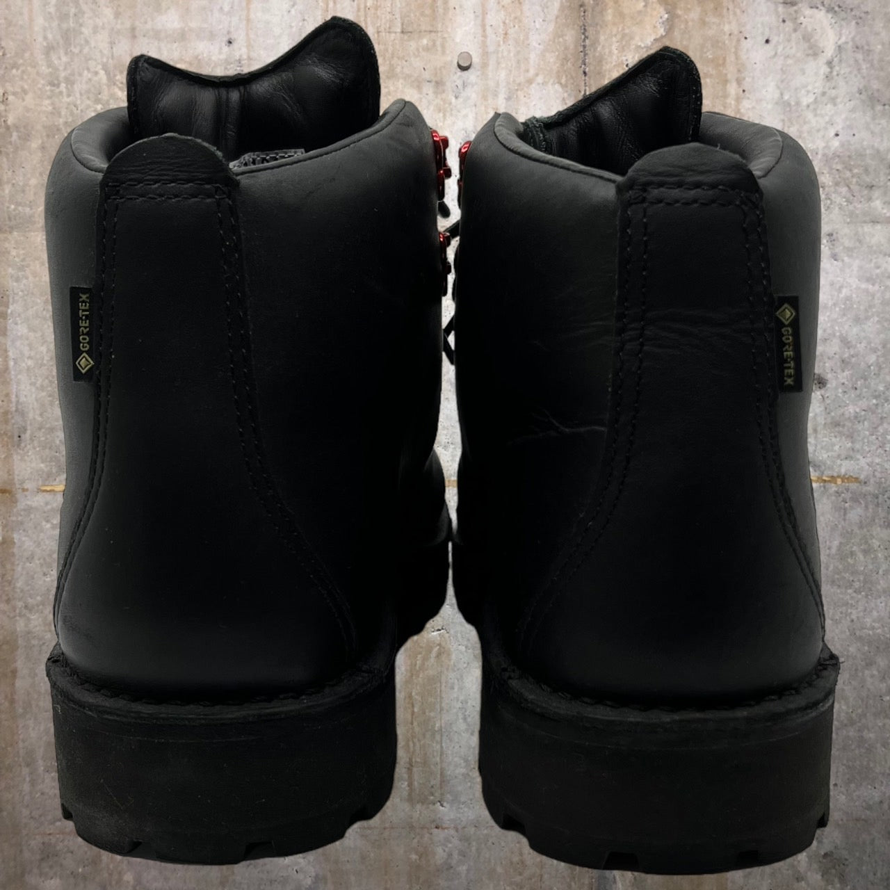 DANNER×snow peak(ダナー×スノーピーク) GORE-TEX TRAIL FIELD PRO./トレイルフィールド プロ/トレッキングブーツ D121015 27cm ブラック×レッド 84005 AI-JC 590342-0002