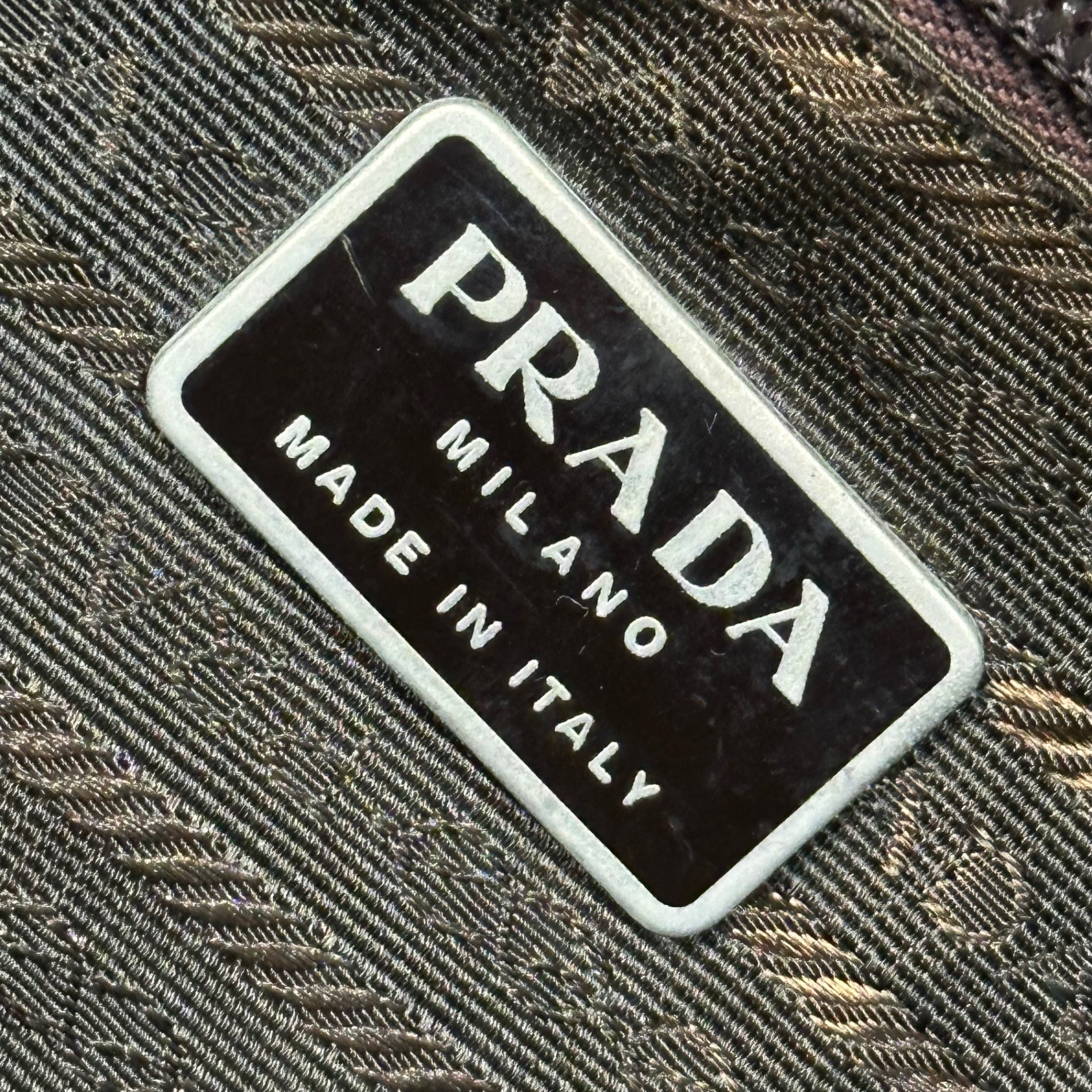 PRADA(プラダ) Nylon Messenger Bag ナイロン メッセンジャー バッグ カーキ