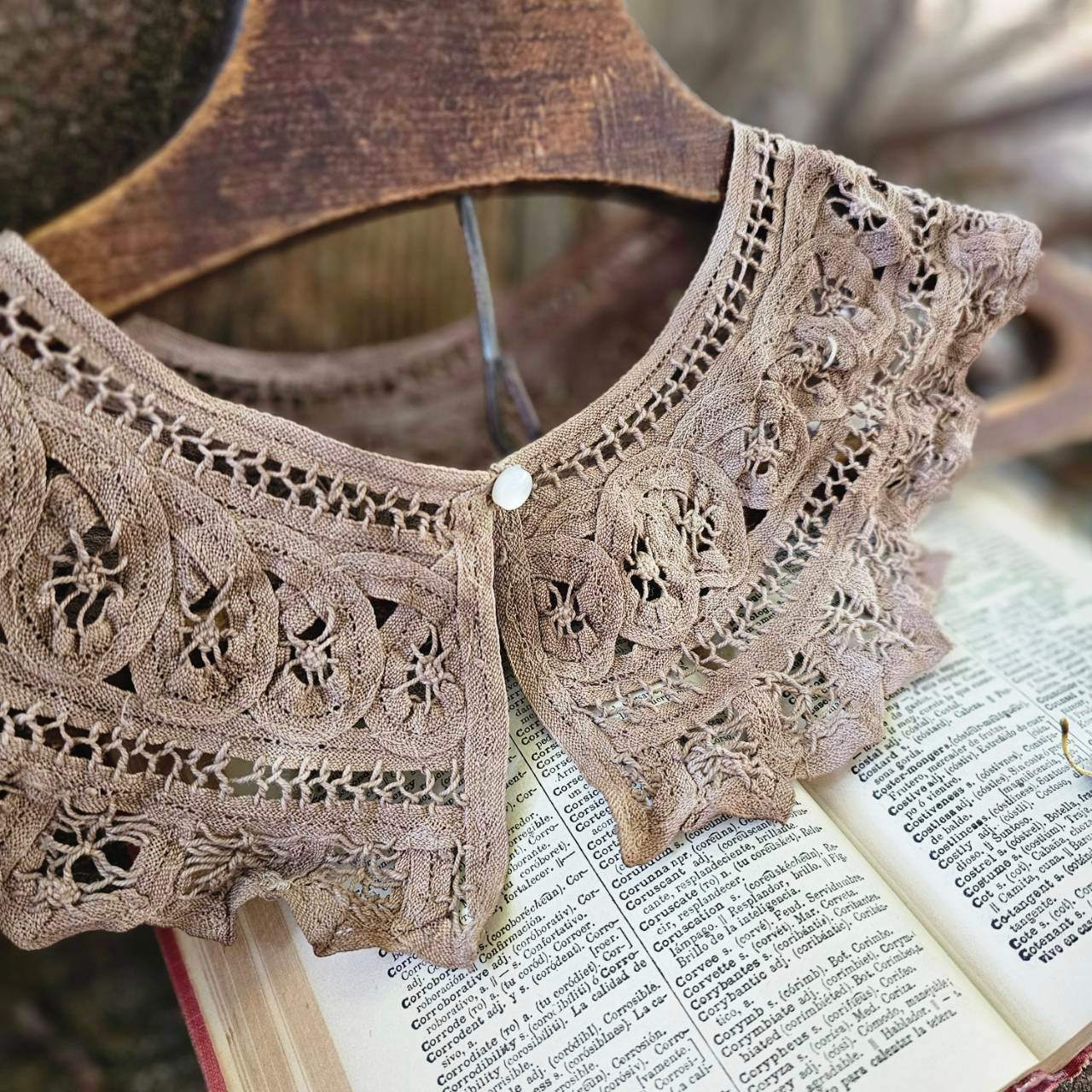 Euro vintage(ヨーロッパヴィンテージ) baten lace mini collar バテンレースのつけ襟 ベージュ