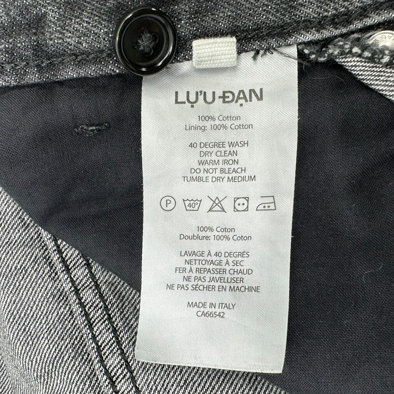 LU'U DAN(ルーダン) LUU DAN Black Printed Flag Denim Shorts ブラック プリント フラッグ デニム ショーツ ハーフパンツ 30 ブラック