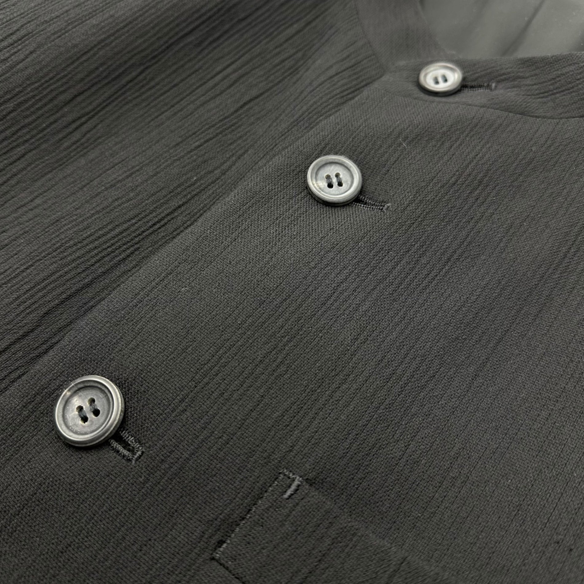 ISSEY MIYAKE MEN(イッセイミヤケメン) Mao collar pleated 5 button jacket マオカラー プリーツ 5ボタン ジャケット ME21FD067 M ブラック