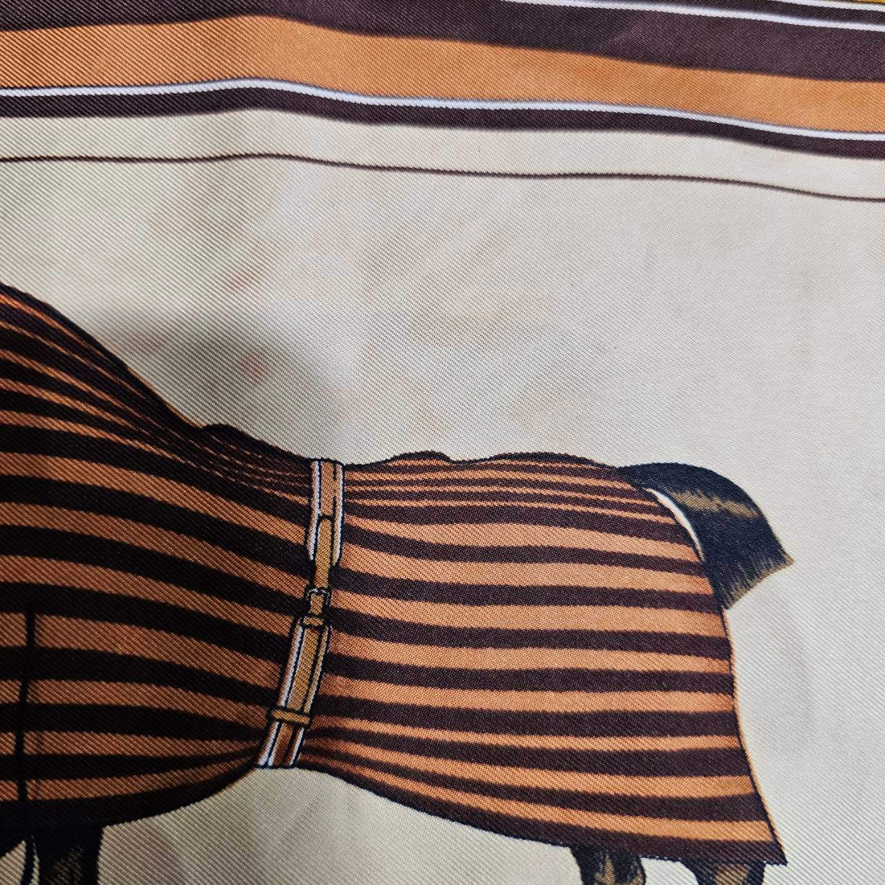 HERMES(エルメス) Carres 90 "Couvertures et tenues de jour" カレ 90 ベージュ シルク スカーフ 馬