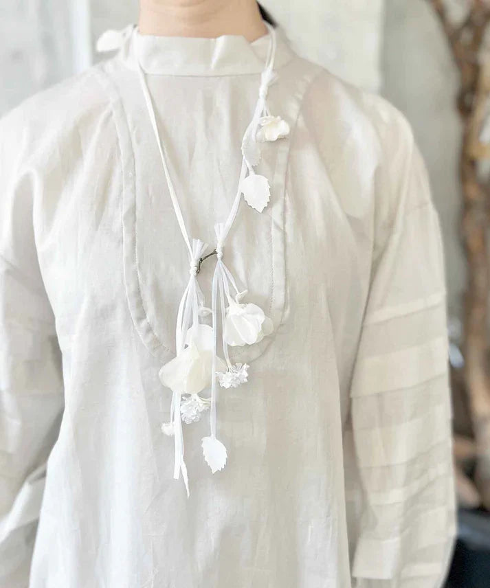 m.soeur(エムスール) リーフとスイートピーのネックレス 3471 ホワイト