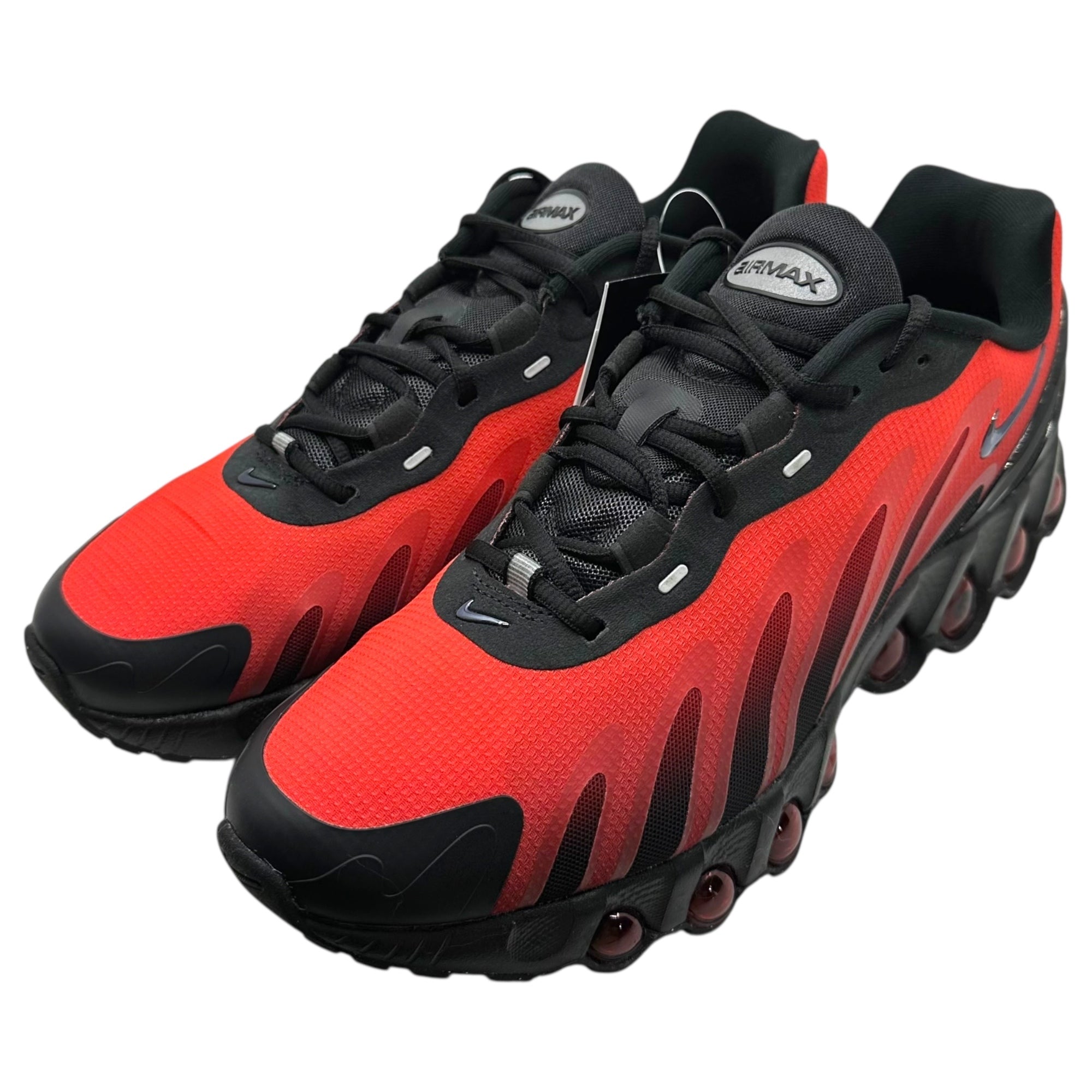NIKE(ナイキ) Air Max DN8 "Black/University Red" エア マックス DN8 FQ7860-008 27cm レッド×ブラック ローカット スニーカー 箱付