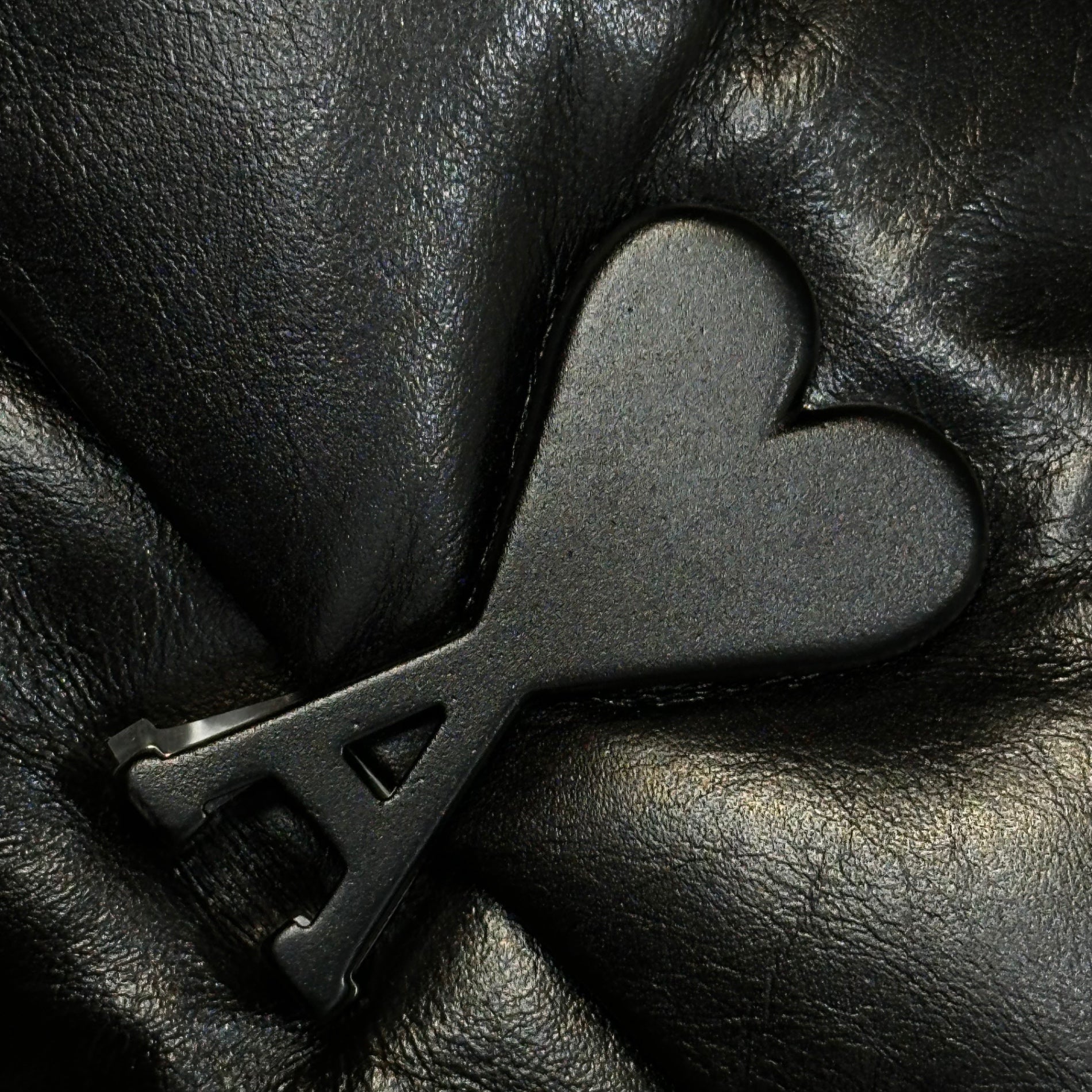 AMI PARIS(アミパリス) Voulez-Vous Bag ショルダー バッグ カウハイド レザー ULL163.AL0052 ブラック 現行品