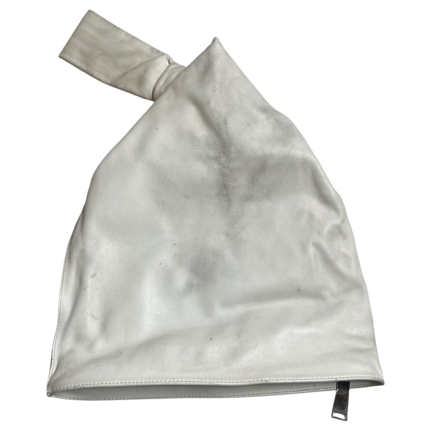 BOTTEGA VENETA(ボッテガヴェネタ) Triangle twist leather handbag トライアングル ツイスト レザー ハンドバッグ ホワイト