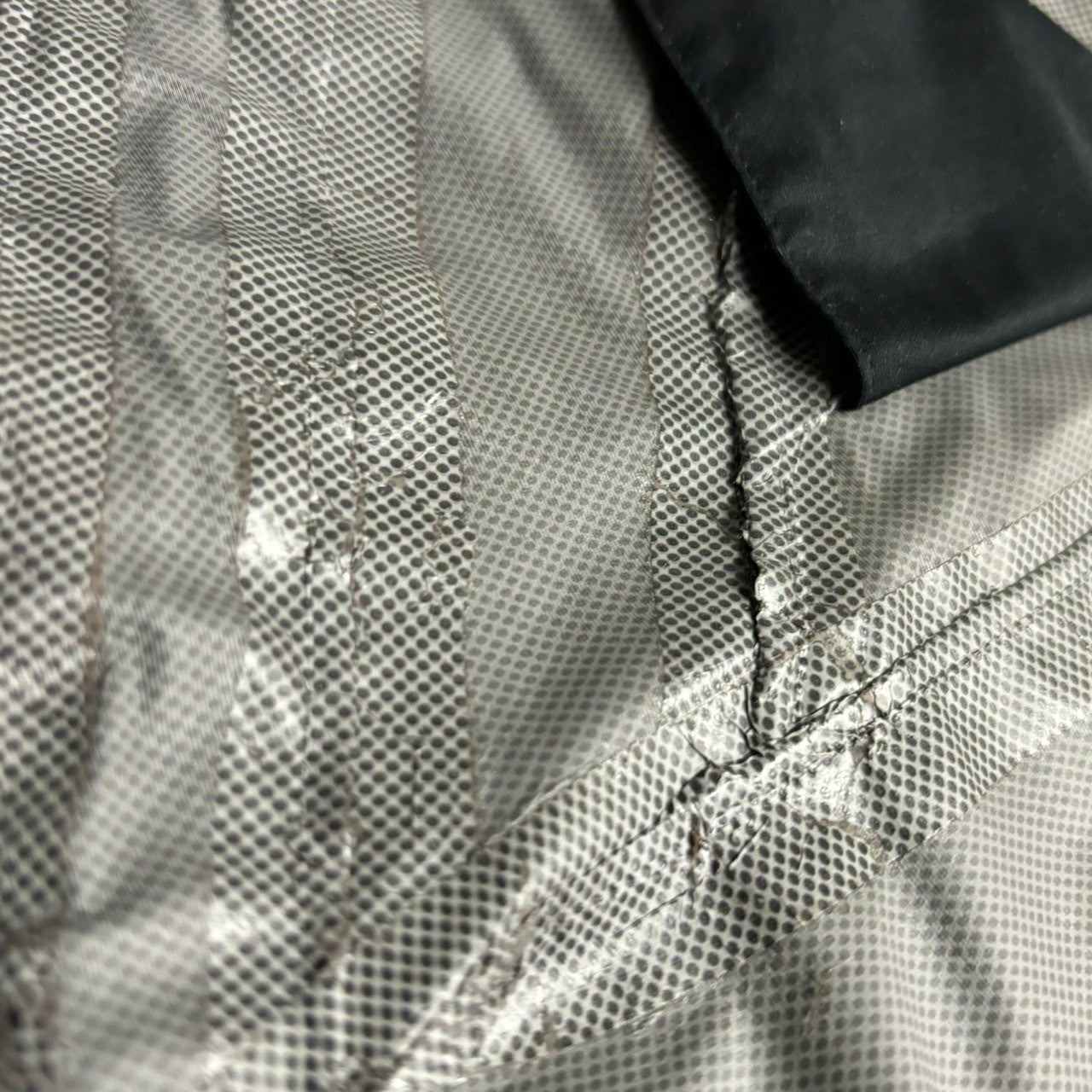 OMM(オリジナルマウンテンマラソン) Kamleika Race Jacket II カムレイカ レース ジャケット 2 M ブラック×オレンジ マウンテンパーカー 登山 トレッキング ジャケット