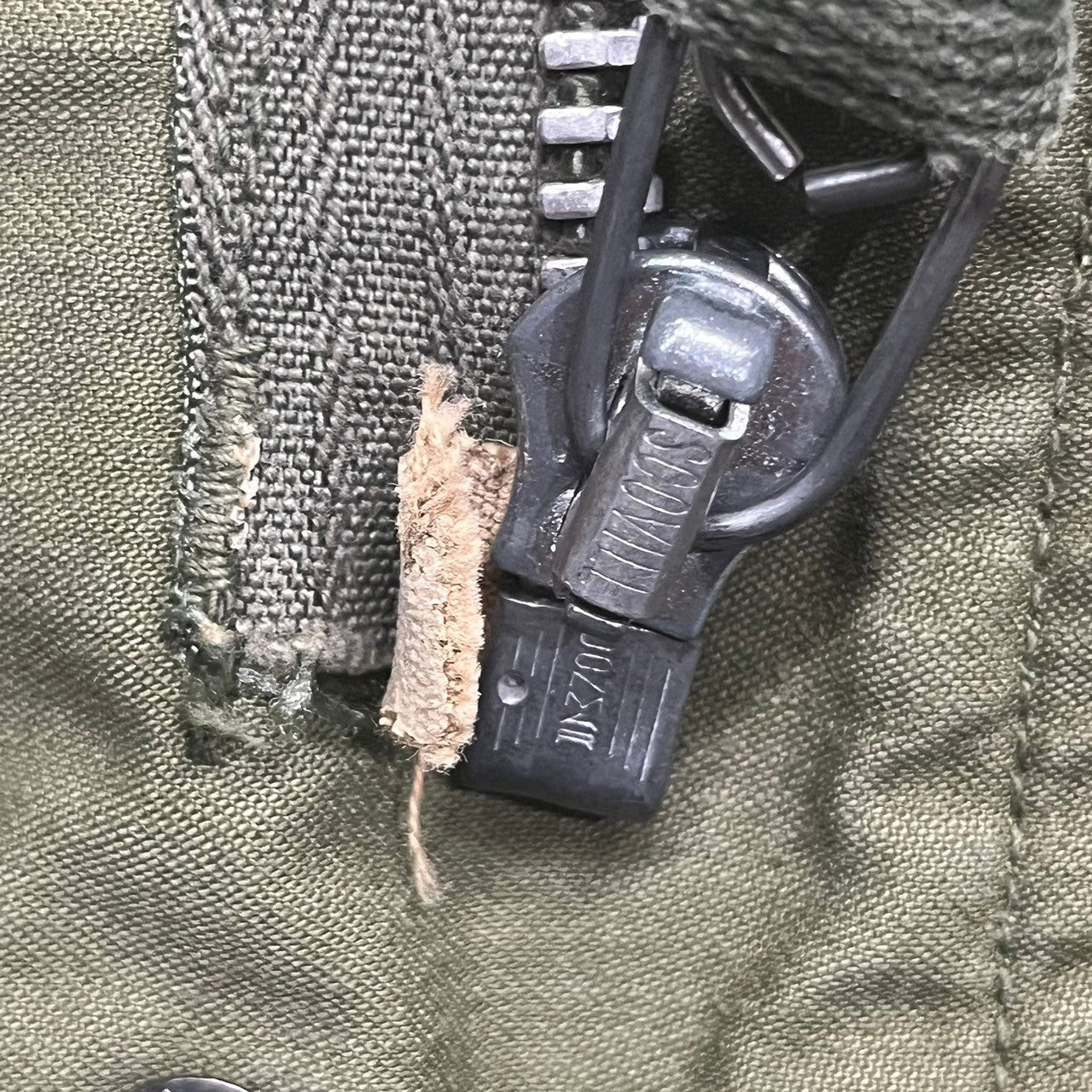 US ARMY(アメリカ軍) 60's M-65 2nd FIELD JACKET ミリタリー フィールド ジャケット 8405-782-2938 SHORT MEDIUM カーキ 別年代ライナー付 CONMAR