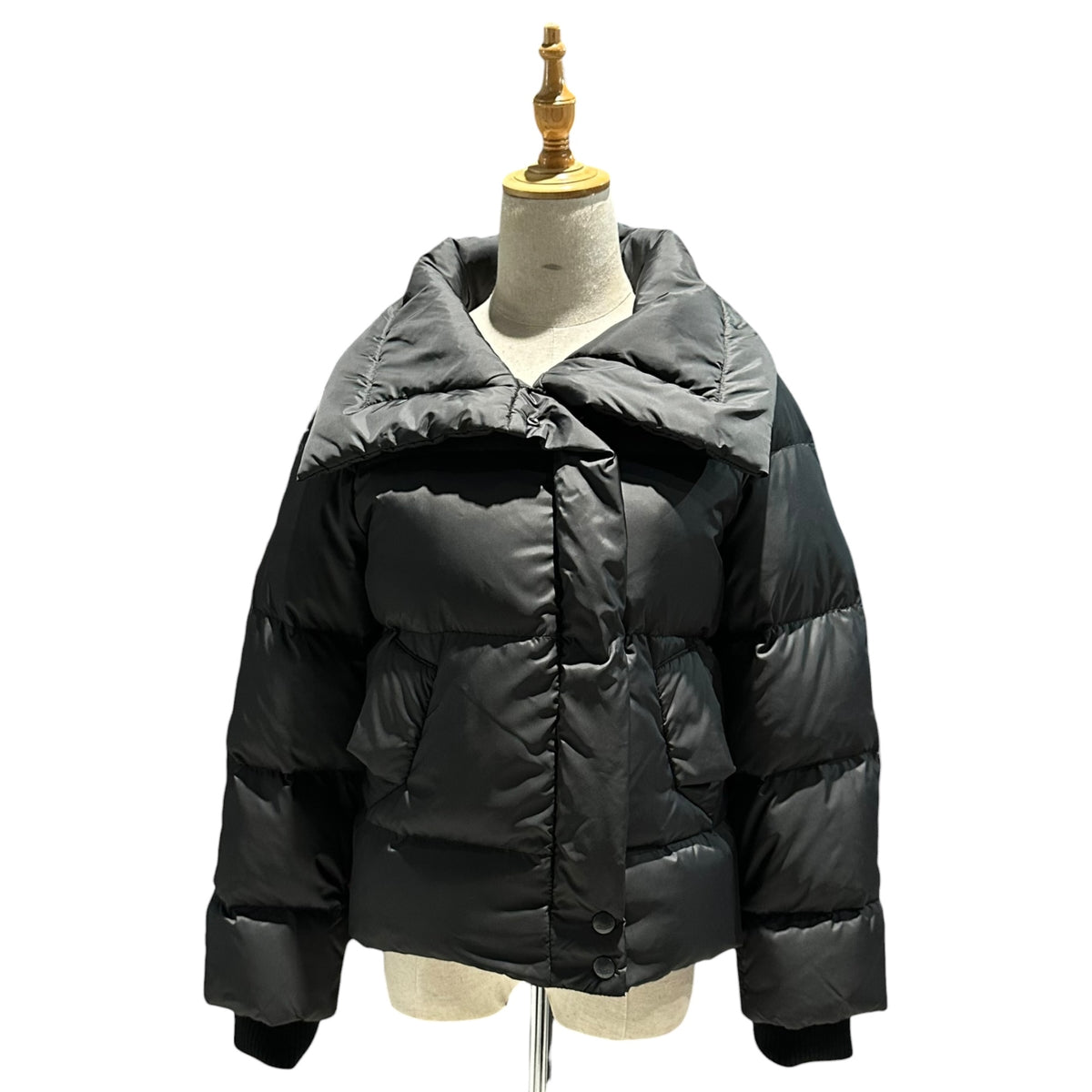 Vivienne Westwood RED LABEL(ヴィヴィアンウエストウッドレッドレーベル) Big-Collar Down Jacket ビッグ カラー ダウン ジャケット 17-01-422001 2 ブラック