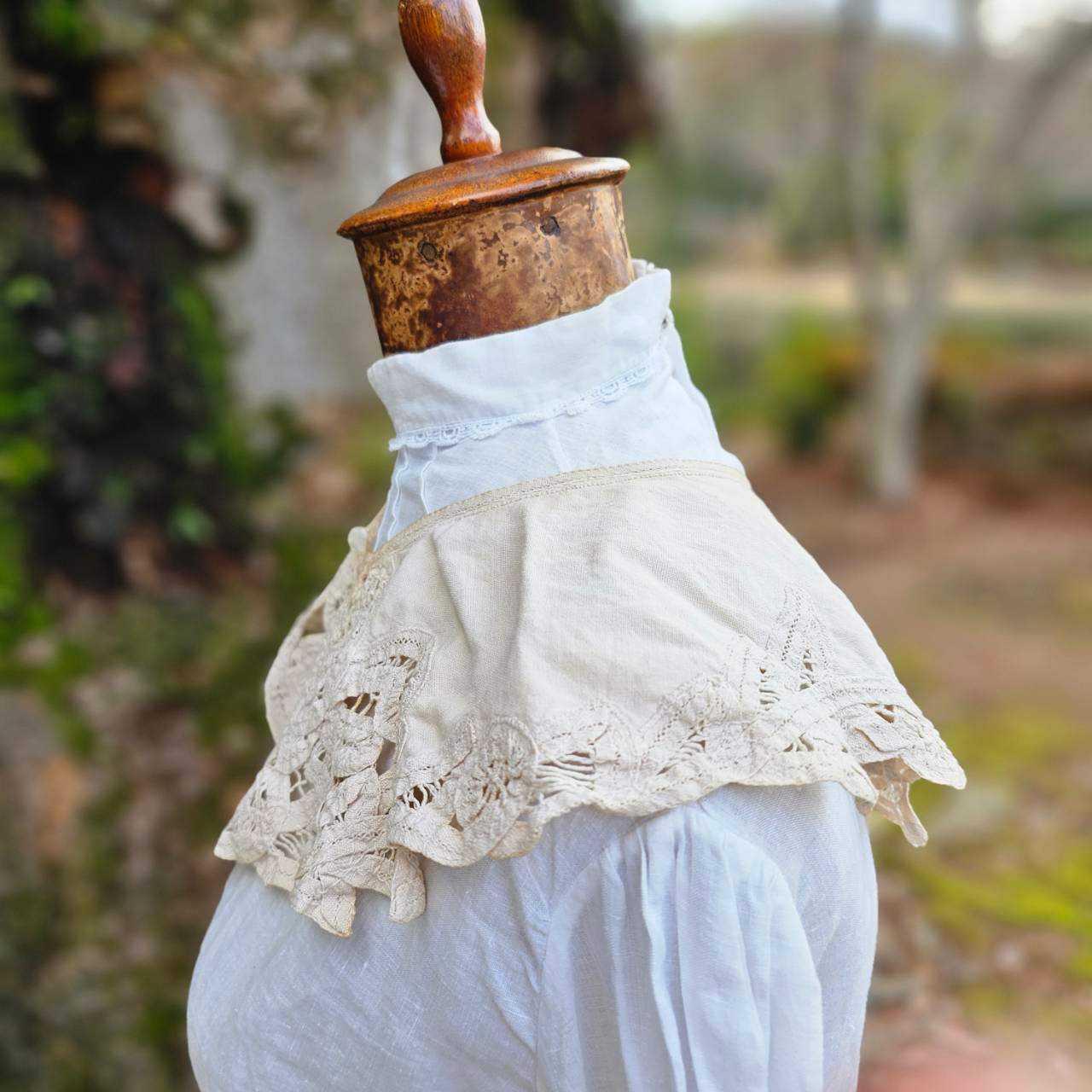 Euro vintage(ヨーロッパヴィンテージ) cottonlinen batten lace collar コットンリネンのバテンレースのつけ襟 未使用に近い/後染め加工 ベージュ