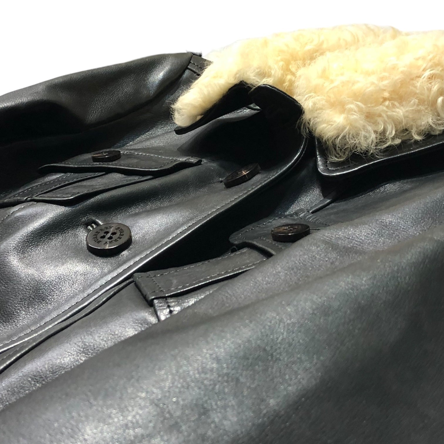 BURBERRY LONDON(バーバリーロンドン) ノヴァチェック ライニング ムートンファー レザー ジャケット FC061-788-09 38(M程度) ブラック