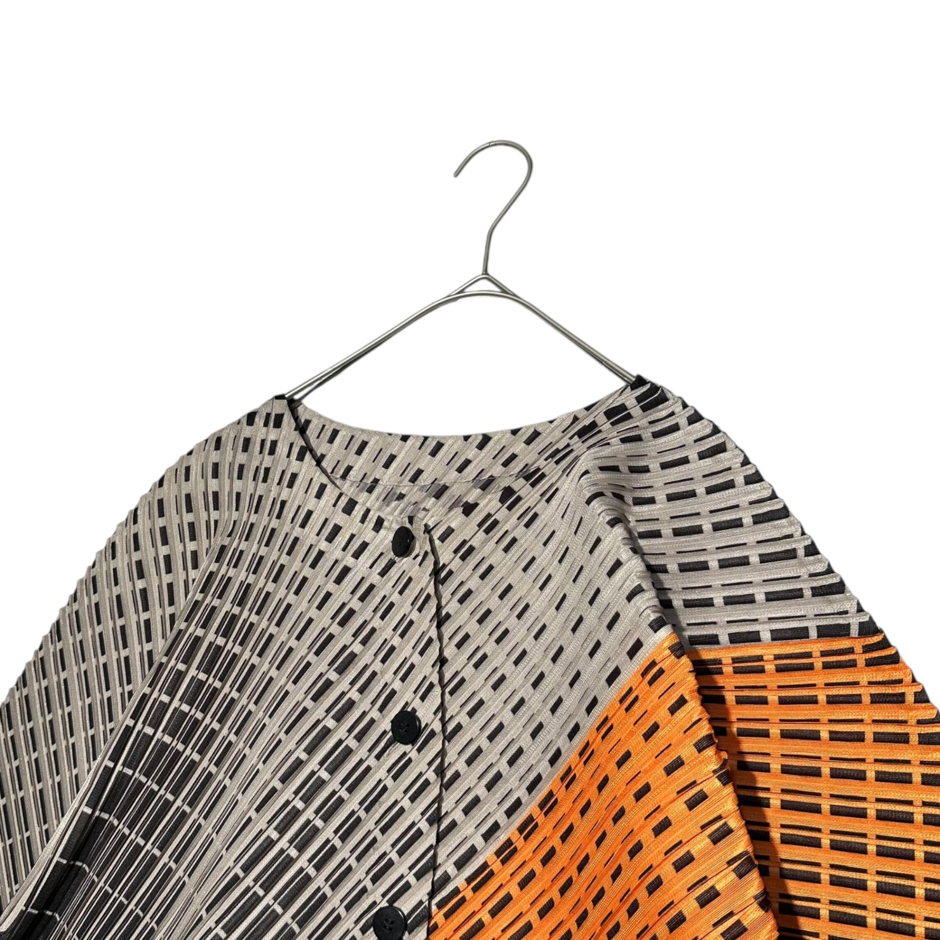 PLEATS PLEASE(プリーツプリーズ) Line print pleats collarless blouse ラインプリント プリーツ ノーカラー ブラウス PP71-J0553 3(L程度) ベージュ×オレンジ×ブラック