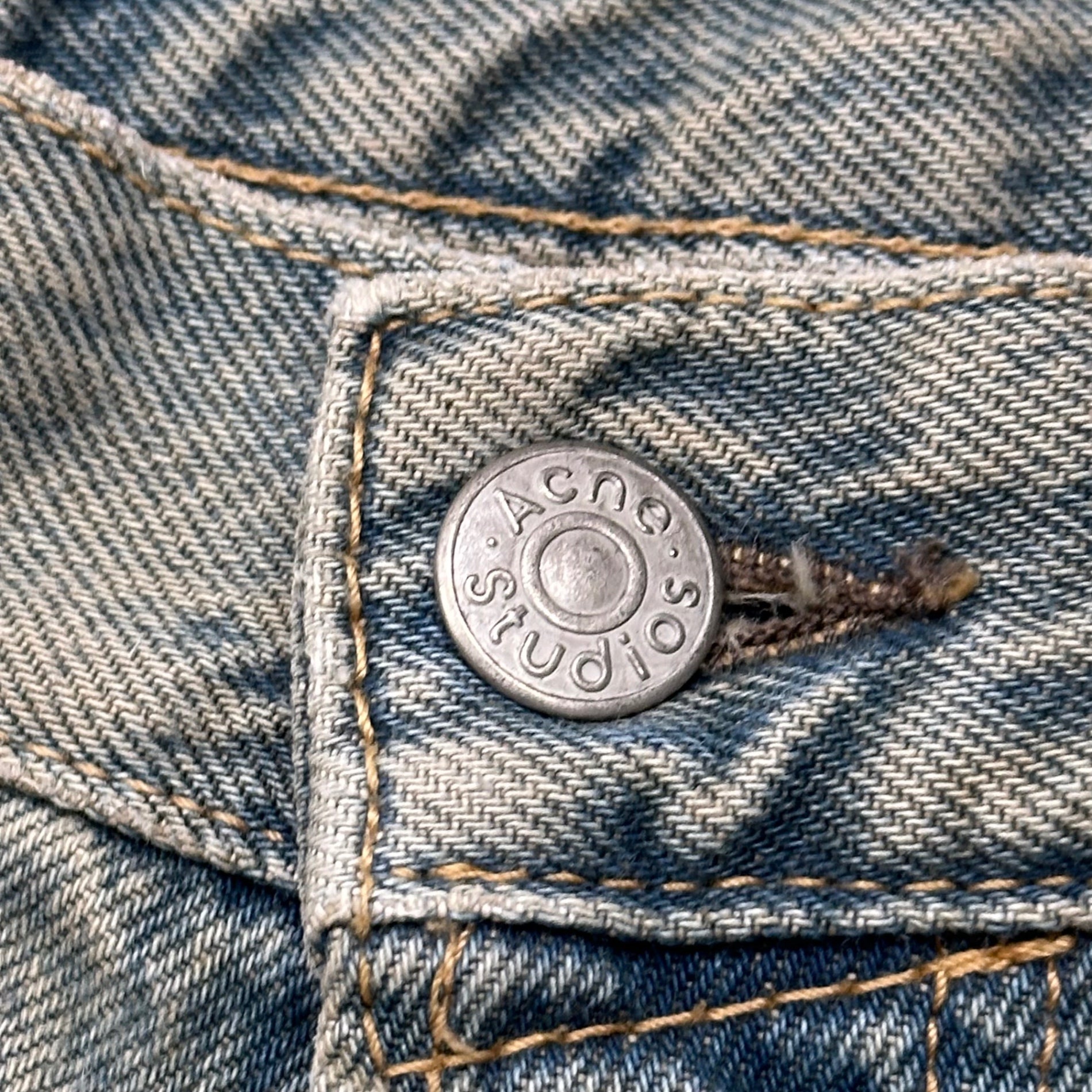 Acne Studios(アクネストゥディオズ) SUPER BAGGY FIT JEANS - 2023M スーパー バギー フィット ジーンズ B00336 46 ライトインディゴ デニム パンツ