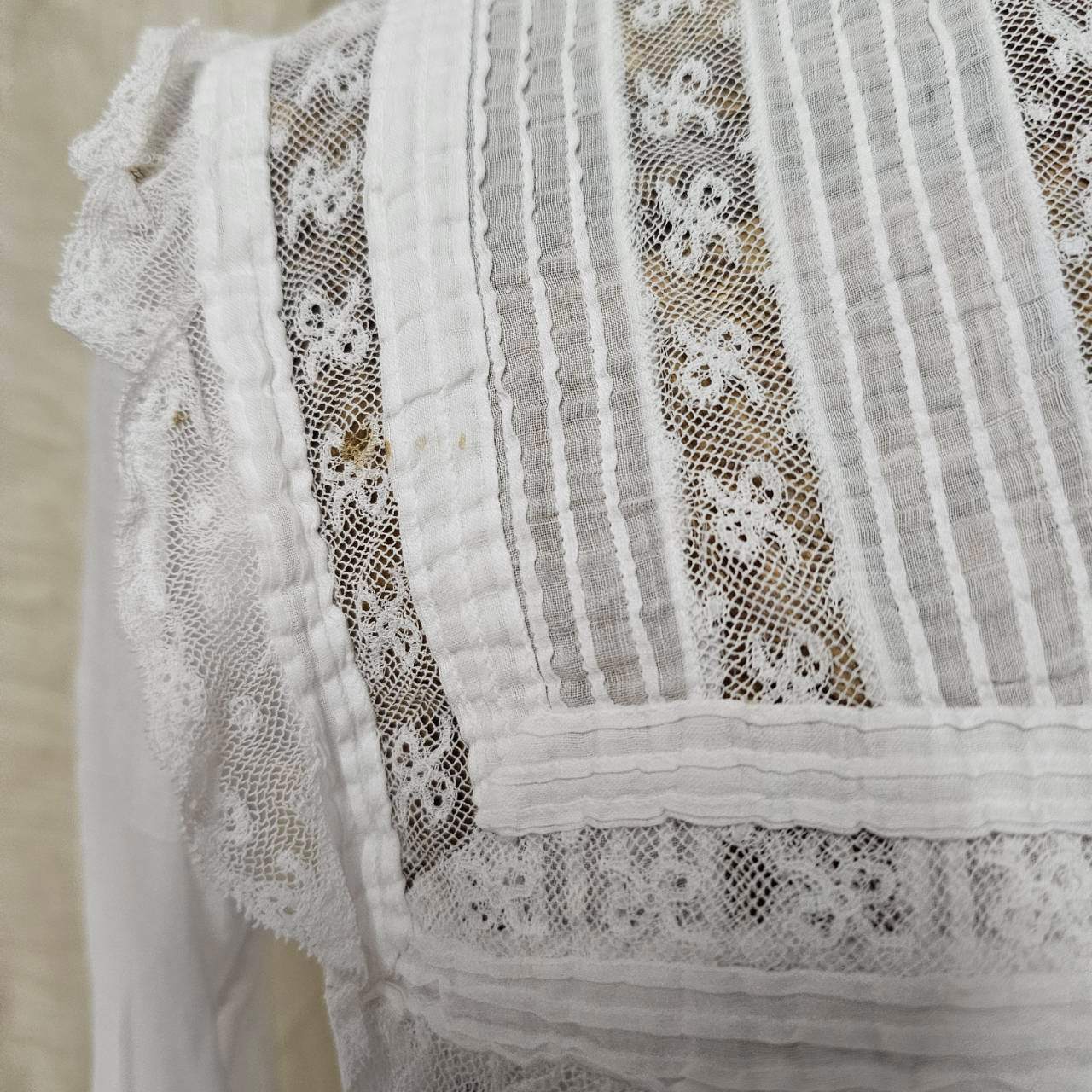 Euro antique(ヨーロッパアンティーク) 1900's~ antique victoria lace blouse アンティーク ヴィクトリアンレースブラウス 表記無し(Sサイズ程度) ホワイト 所々シミ有