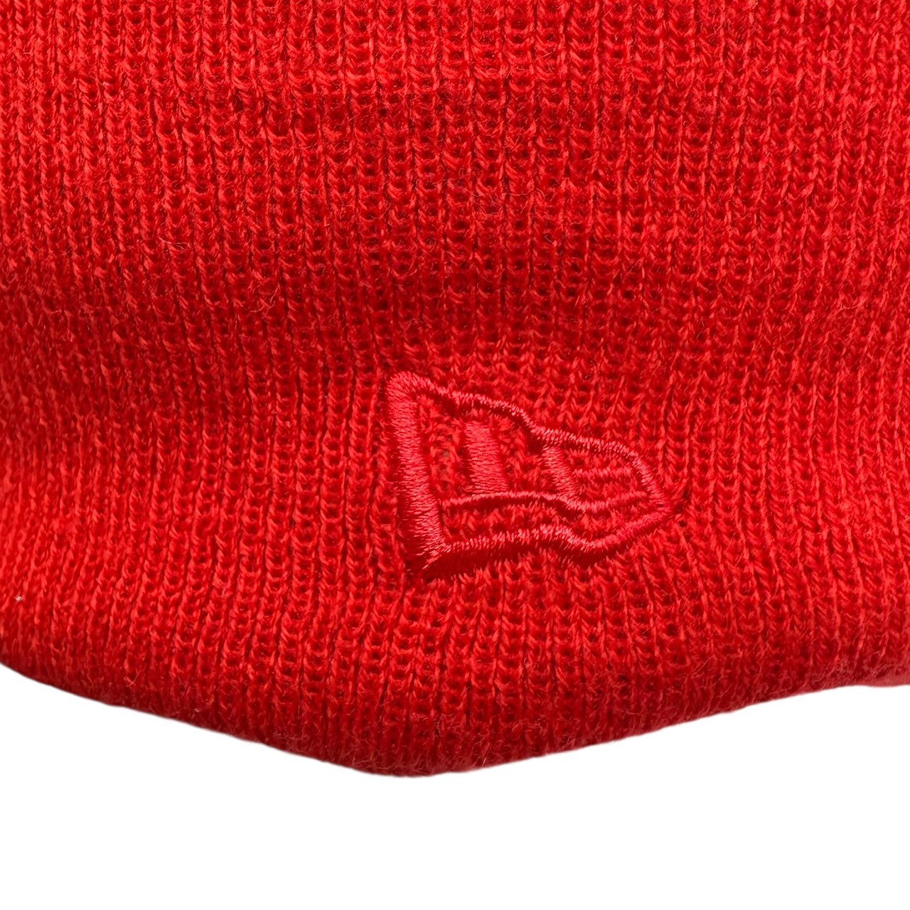 NEW ERA x Fragment Design(ニューエラ × フラグメント デザイン) Patch Logo Knit Cap パッチ ロゴ ニット帽 レッド×ホワイト