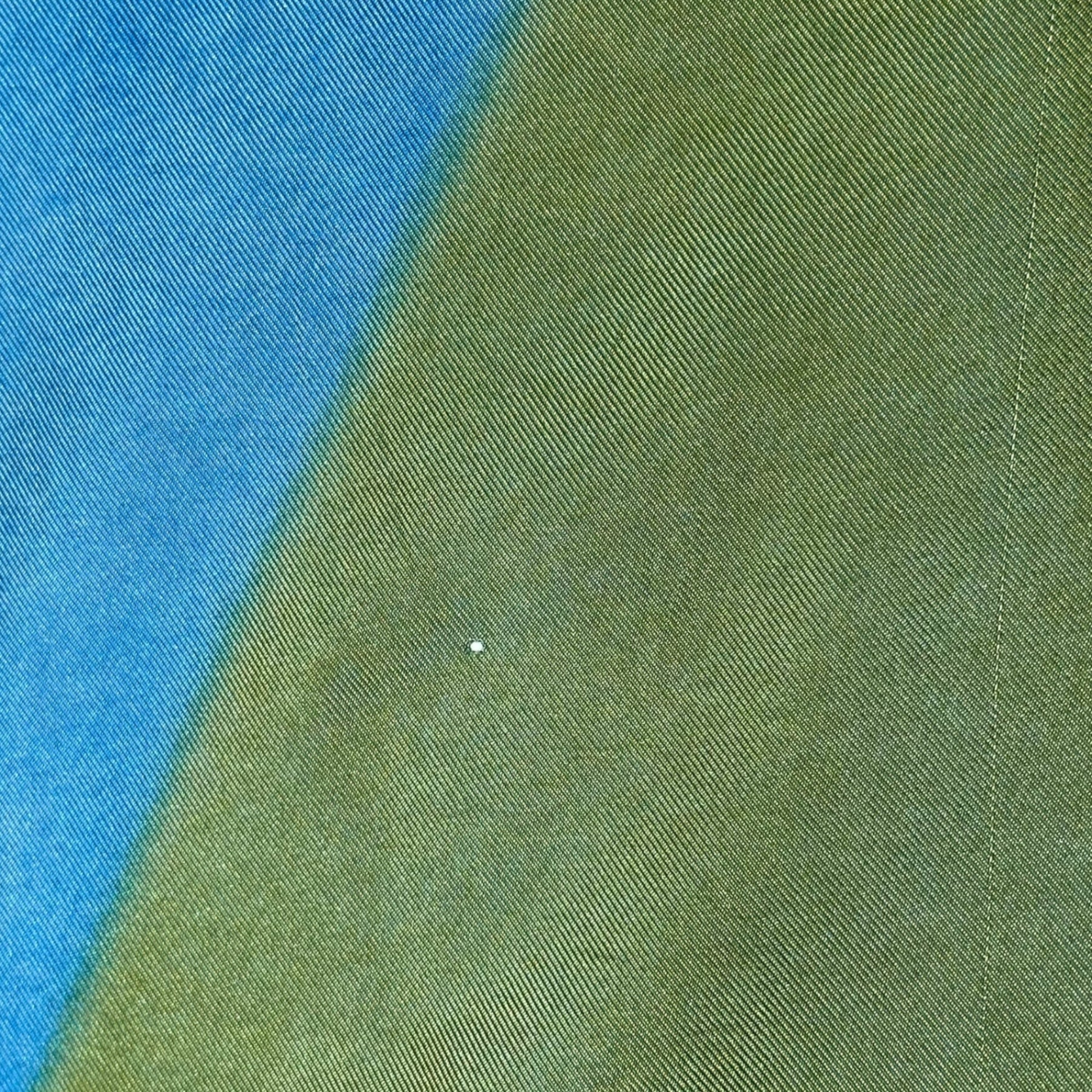 LOUIS VUITTON(ルイヴィトン) LV Logo graphic silk scarf ロゴ グラフィック シルク スカーフ ブルー×グリーン グラデーション