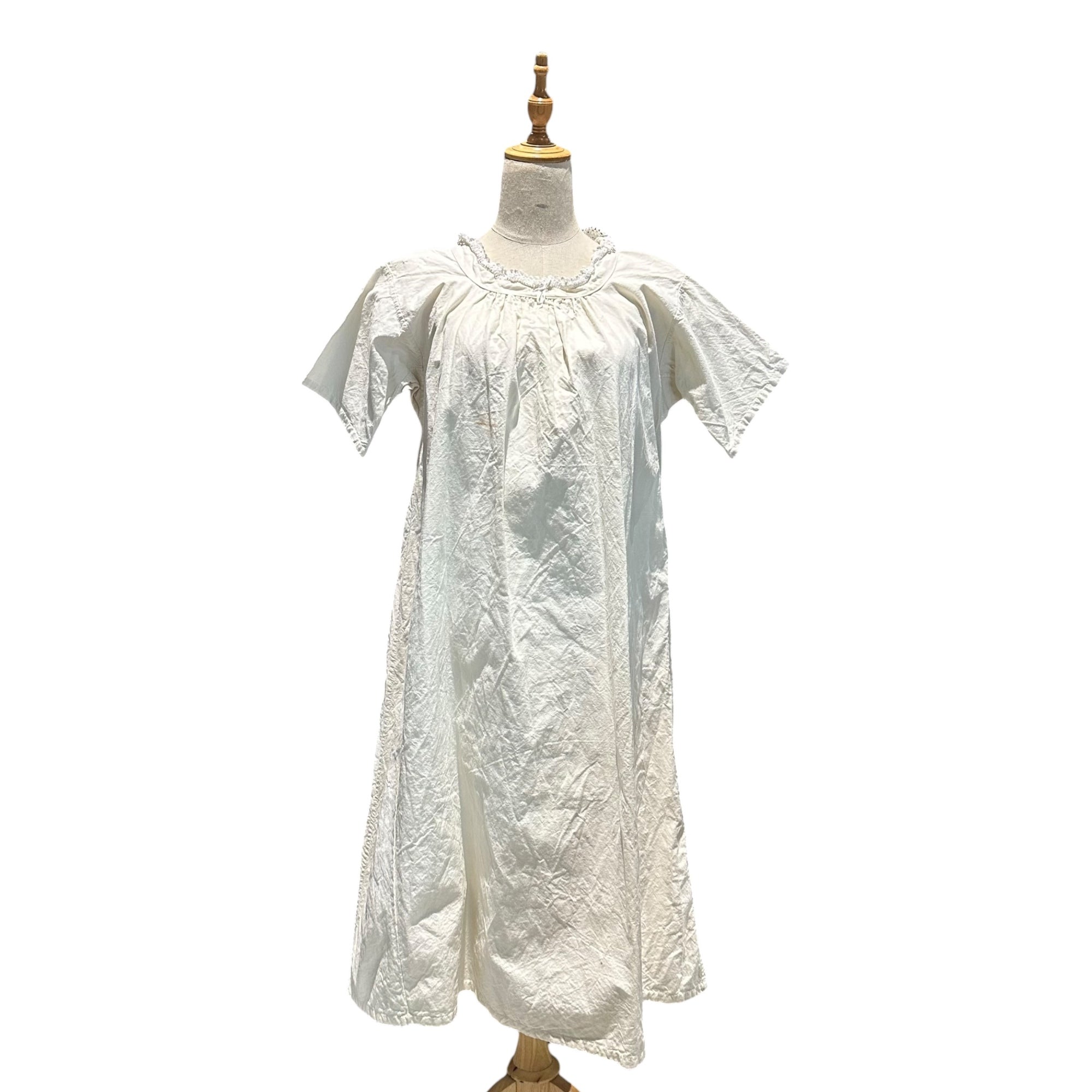 Euro antique(ヨーロッパアンティーク) 1920's~ thick cotton beige mini lace decorated onepiece 厚めコットンのミニレース装飾付きワンピース 表記無し(M~L程度) ベージュ
