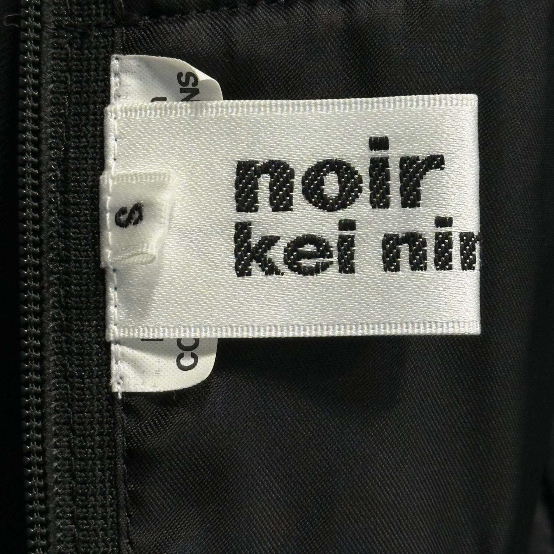 noir kei ninomiya(ノワールケイニノミヤ) 23AW Knit-Panel Tailored Sleeve Tulle Dress ニット切替 テーラード スリーブ チュール ワンピース 3L-O012 S ブラック AD2023