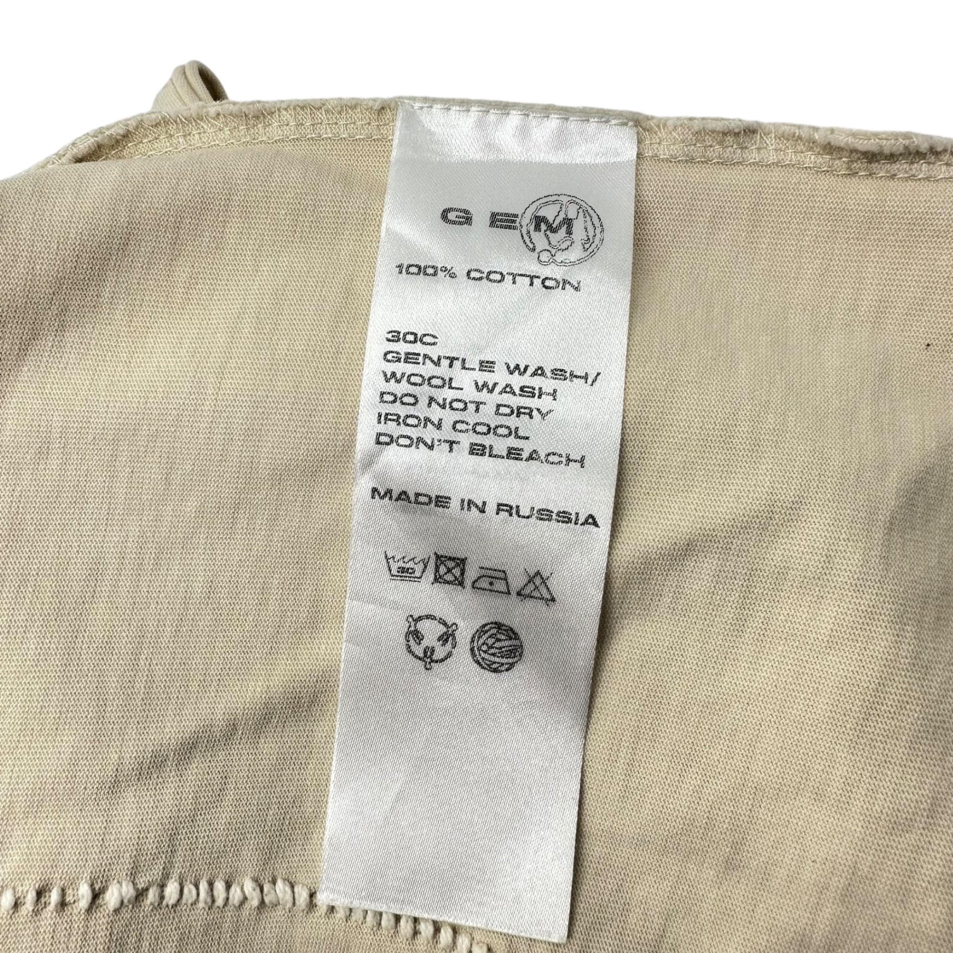 GEM(ジーイーエム) Clover charm sleeveless sleeveless cut and sew クローバー チャーム ノースリーブ カットソー ロシア気鋭ブランド FREE ベージュ