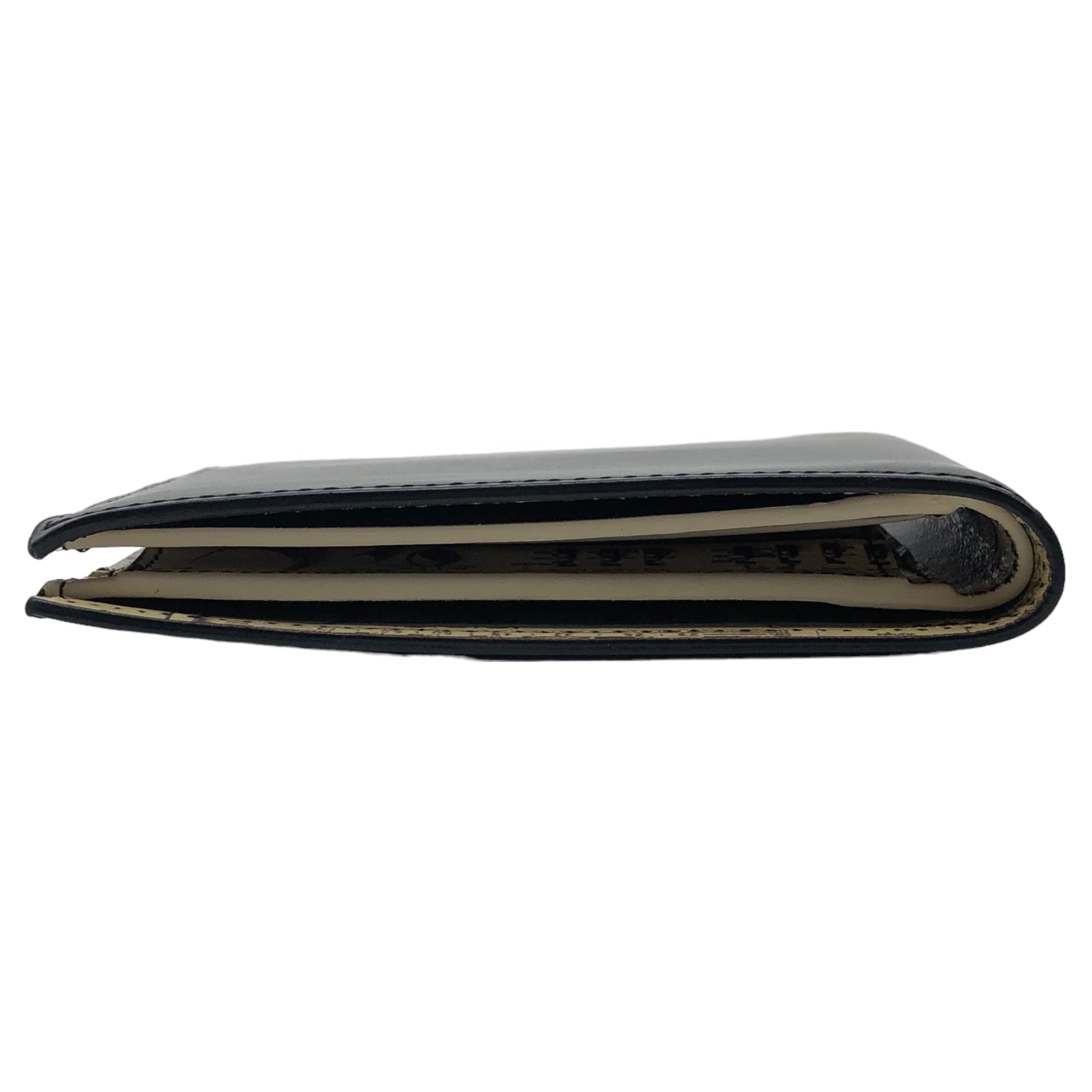 PAUL SMITH(ポールスミス) ”SHAPR GF-777” Boombox graphic bifold walle ラジカセ グラフィック 2つ折り 財布 ARPC 4832 W777 ブラック コンパクト ウォレット