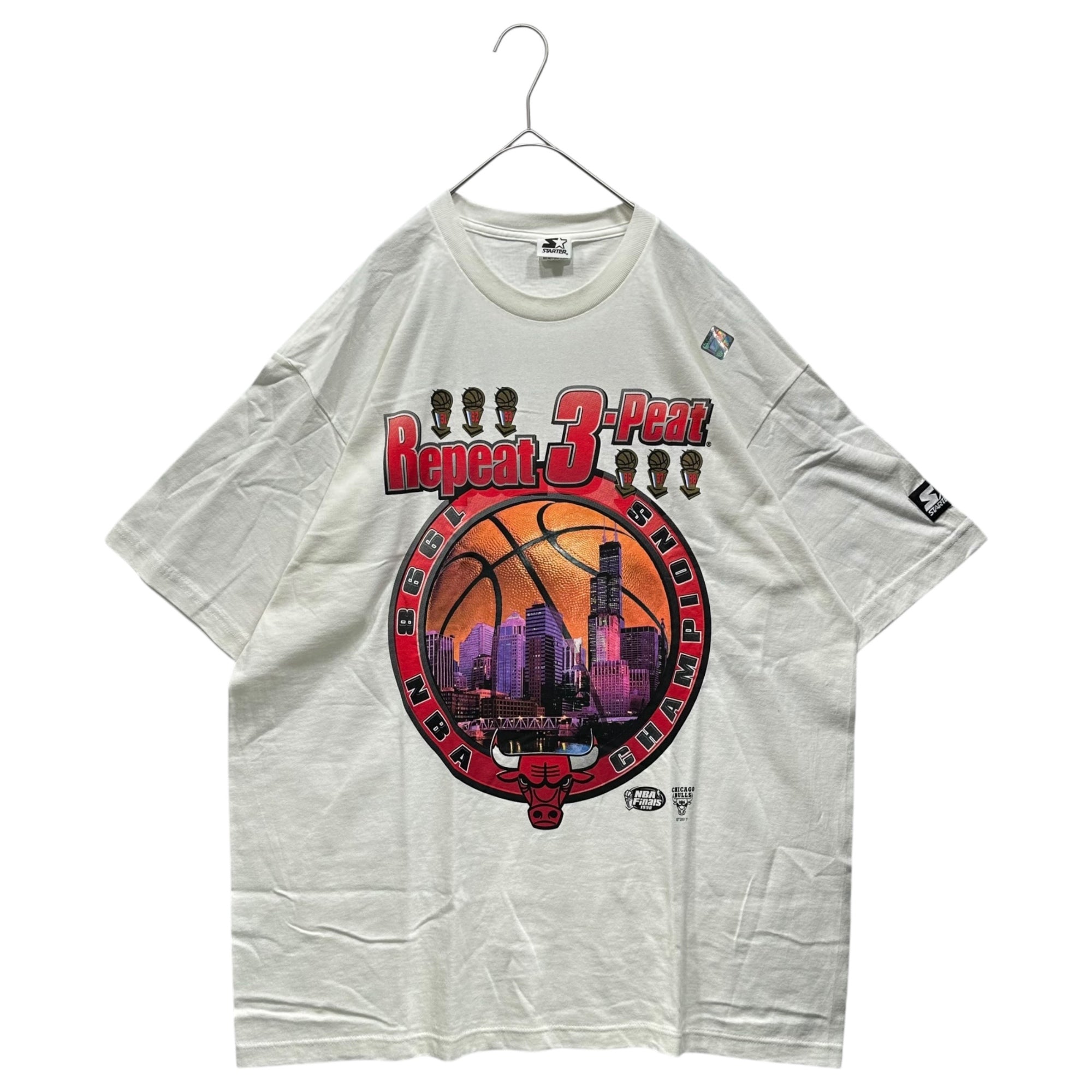 VINTAGE(ヴィンテージ) 98's CHICAGO BULLS 3PEAT T-Shirt シカゴ ブルズ 3ピート Tシャツ L ホワイト×レッド 90年代 シカゴブルズ 優勝記念