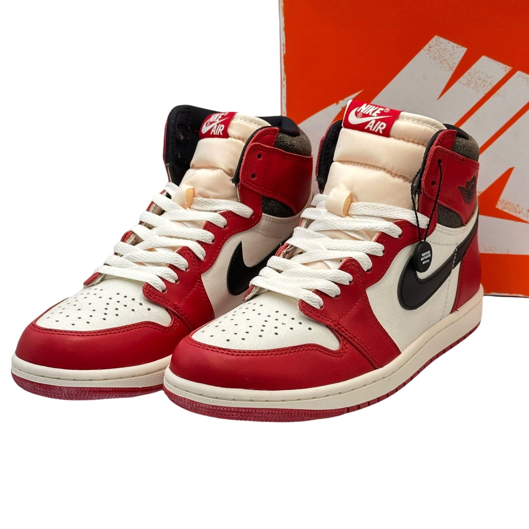 NIKE(ナイキ) Air Jordan 1 High OG "Lost & Found/Chicago" ナイキ エアジョーダン1 ハイ OG ロスト ファウンド シカゴ DZ5485-612 26cm レッド×ホワイト ハイカット スニーカー
