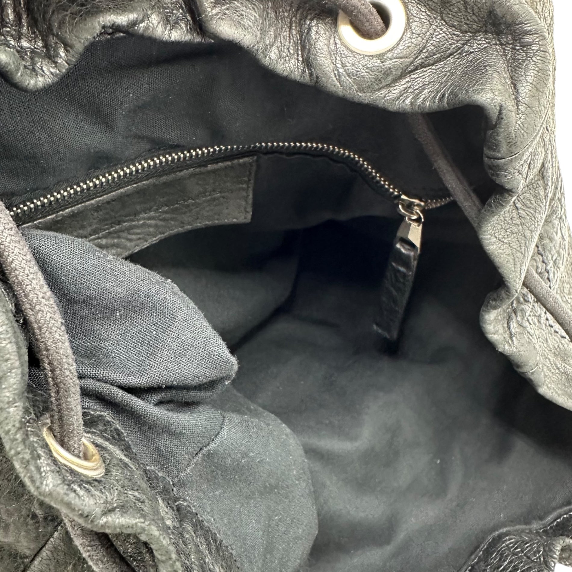 BALENCIAGA(バレンシアガ) W pocket lamb leather backpack Wポケット ラム レザー バックパック 326404・1000 1・002123 ブラック クラシック デイパック