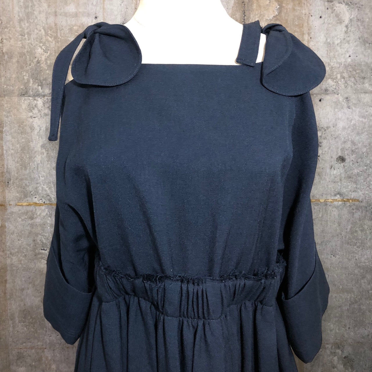 TARO HORIUCHI(タロウホリウチ) オフショルダーウエストギャザーワンピース 1901-DR05-112 FREE ネイビー